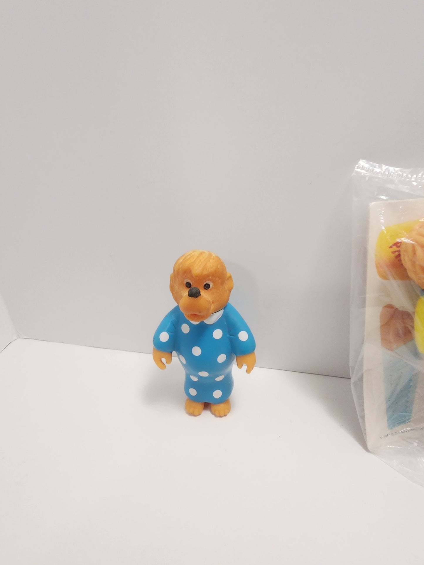 Berenstain Bears 1986 Small Figure - Berenstain Bears - Mom - Action Figures - Berenstain Bears Toys - Vintage Toys - McDonald's Toys - Toys