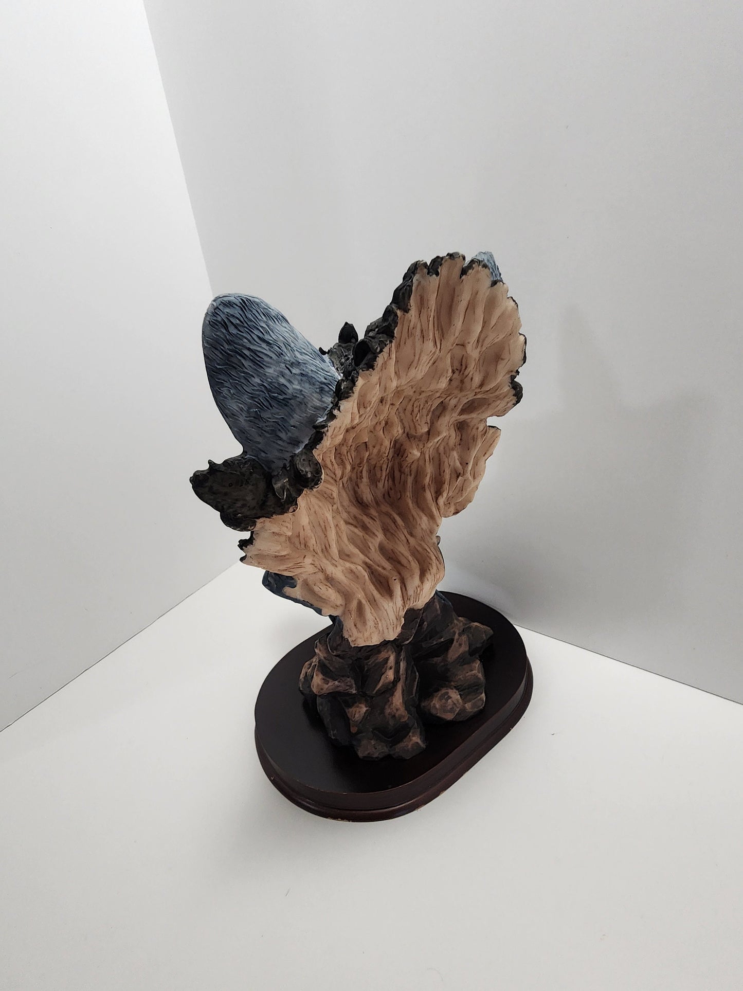 Woodway Wolf Head Figurine - Wolves - Wolf Figurines - Animals - Animal Heads