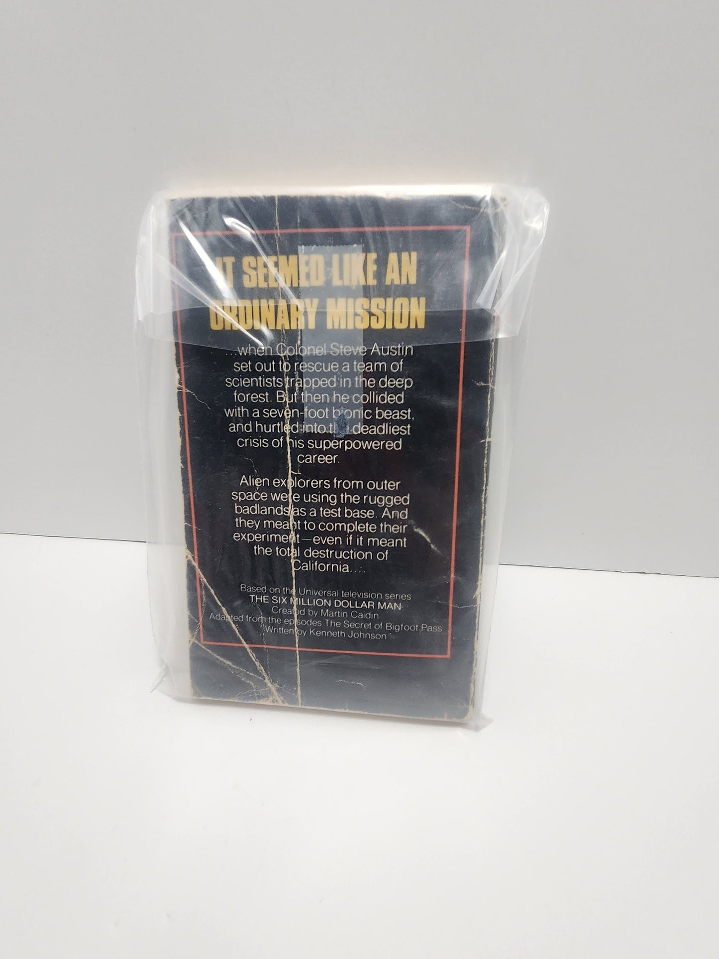 Six Billion Dollar Man - The Secrets Of Bigfoot - 1976 Book - 1970s - Books - Vintage Books