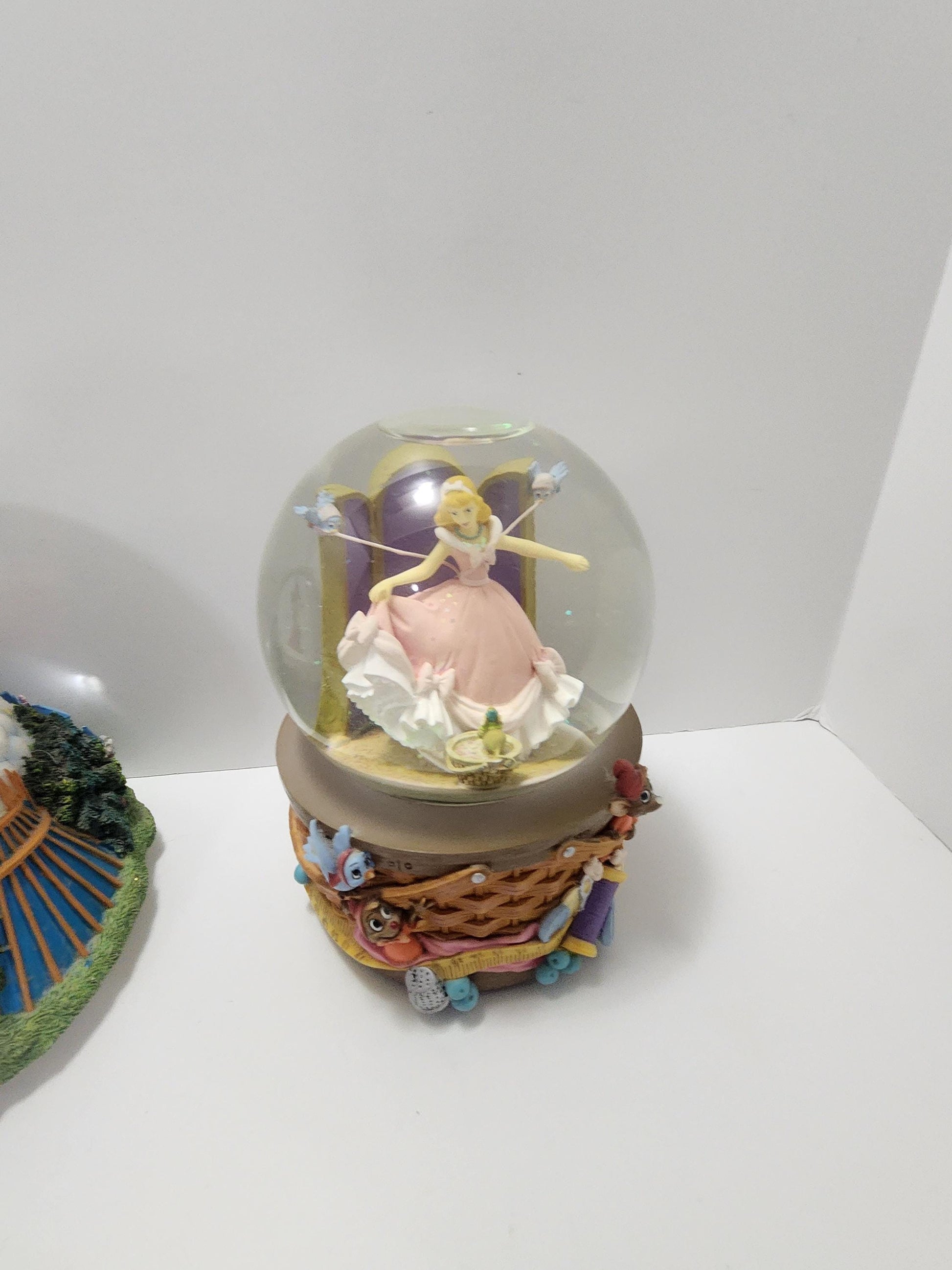 Walt Disney Vintage Snowglobes - Mickey Mouse - Music Boxes - Cinderella - Carabelle Cow - Horace Horsecollar - Vintage Disney - Sorcerer