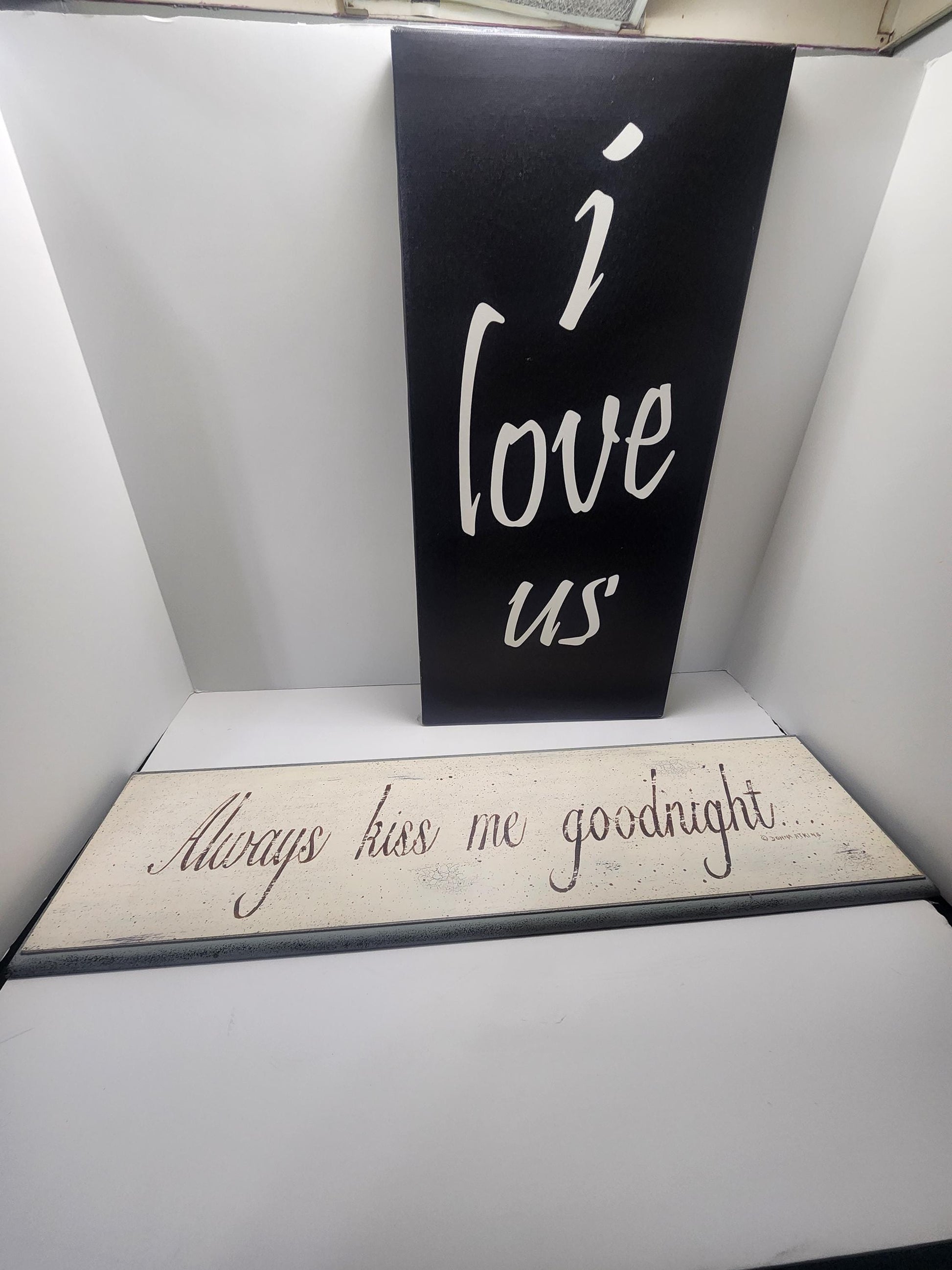 Love Decor Signs - Couples Gifts - Gifts For Partner - Love - Wall Decor - Kiss - Goodnight - Home