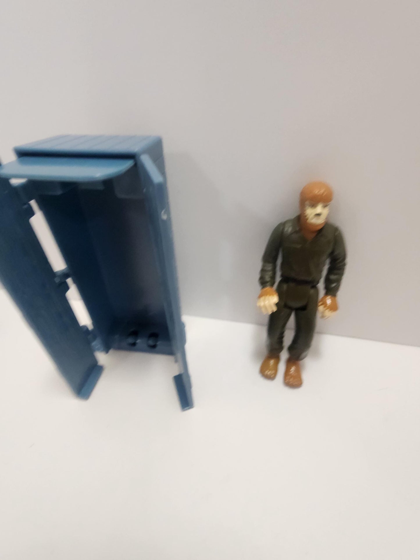 Universal Monsters 1999 Werewolf Action Figure With Crate - Universal Monsters - Werewolf - Monsters - Halloween - Action Figures