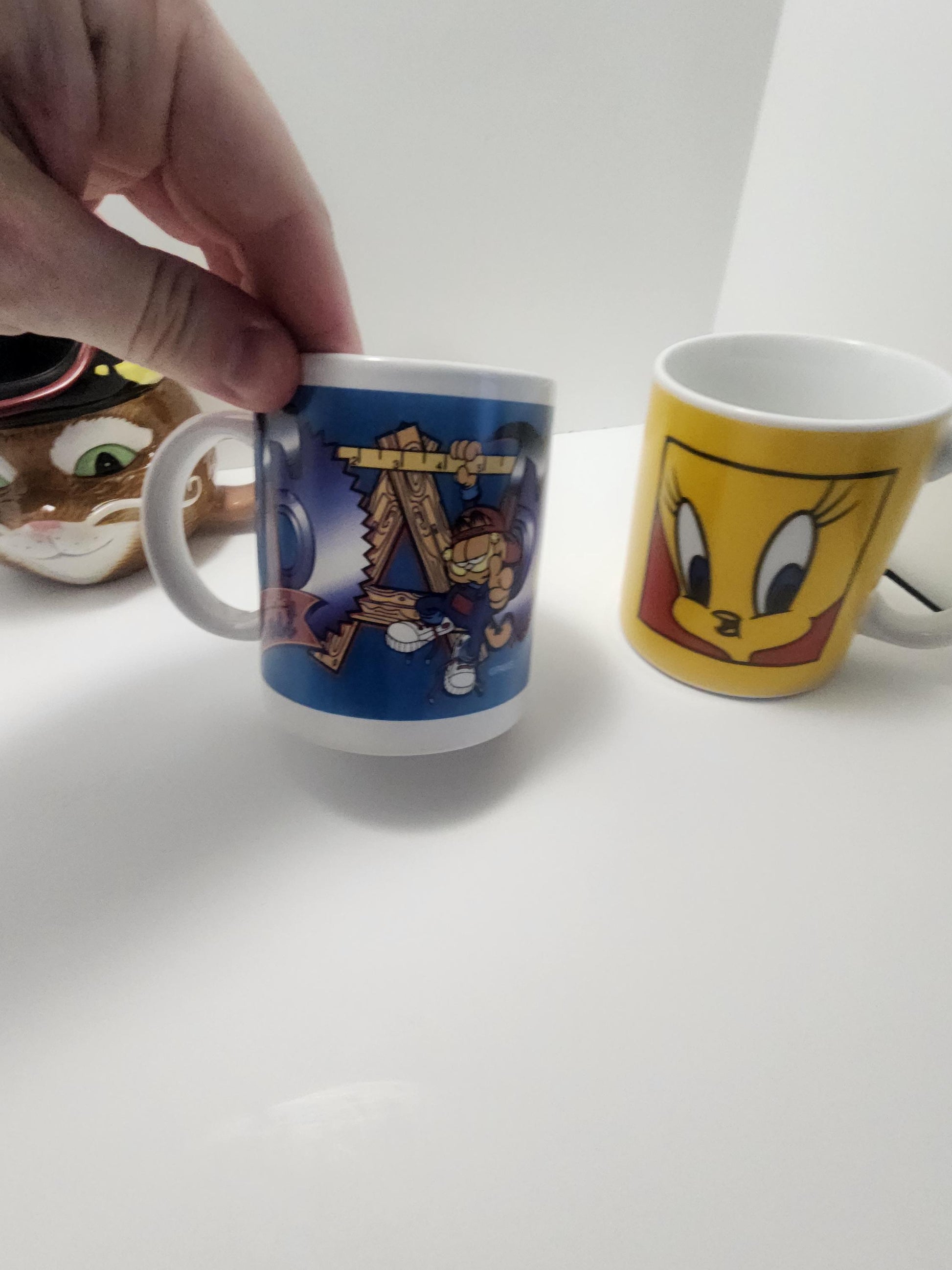 Character Vintage Mugs - Looney Tunes - Shrek - Garfield - Mario - Mugs - Character Mugs - Gift Mugs - Super Mario - Tweety - Puss n Boots
