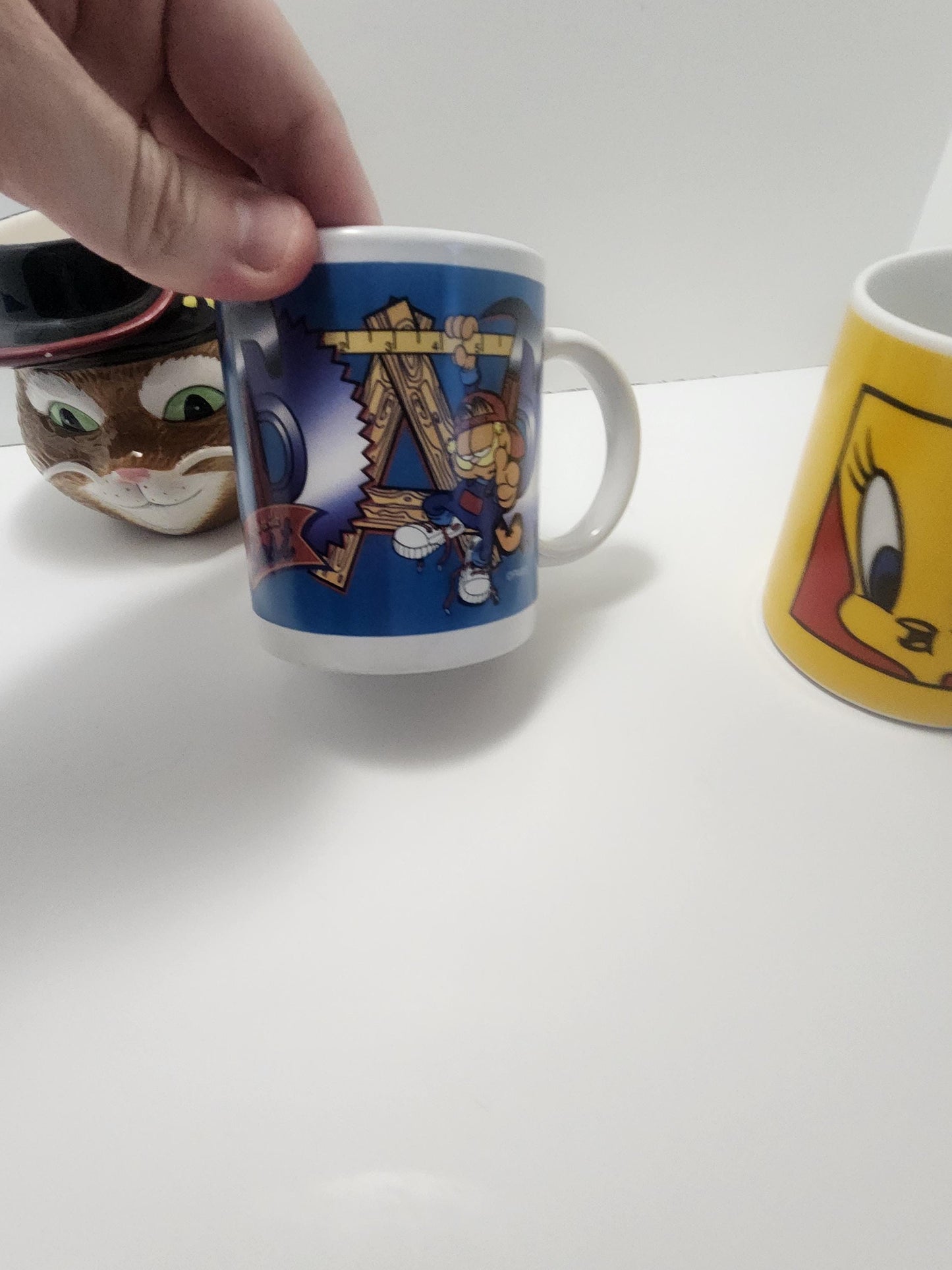 Character Vintage Mugs - Looney Tunes - Shrek - Garfield - Mario - Mugs - Character Mugs - Gift Mugs - Super Mario - Tweety - Puss n Boots