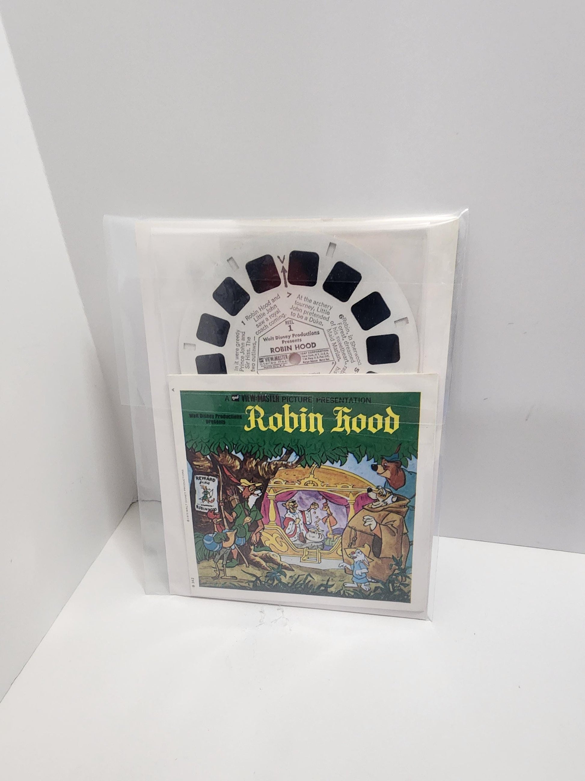 Viewmaster And Vintage Reels - View Master - Viewmaster Reels - Robin Hood - Donald Duck - Vintage Toys - Magic Carpet - Lone Ranger
