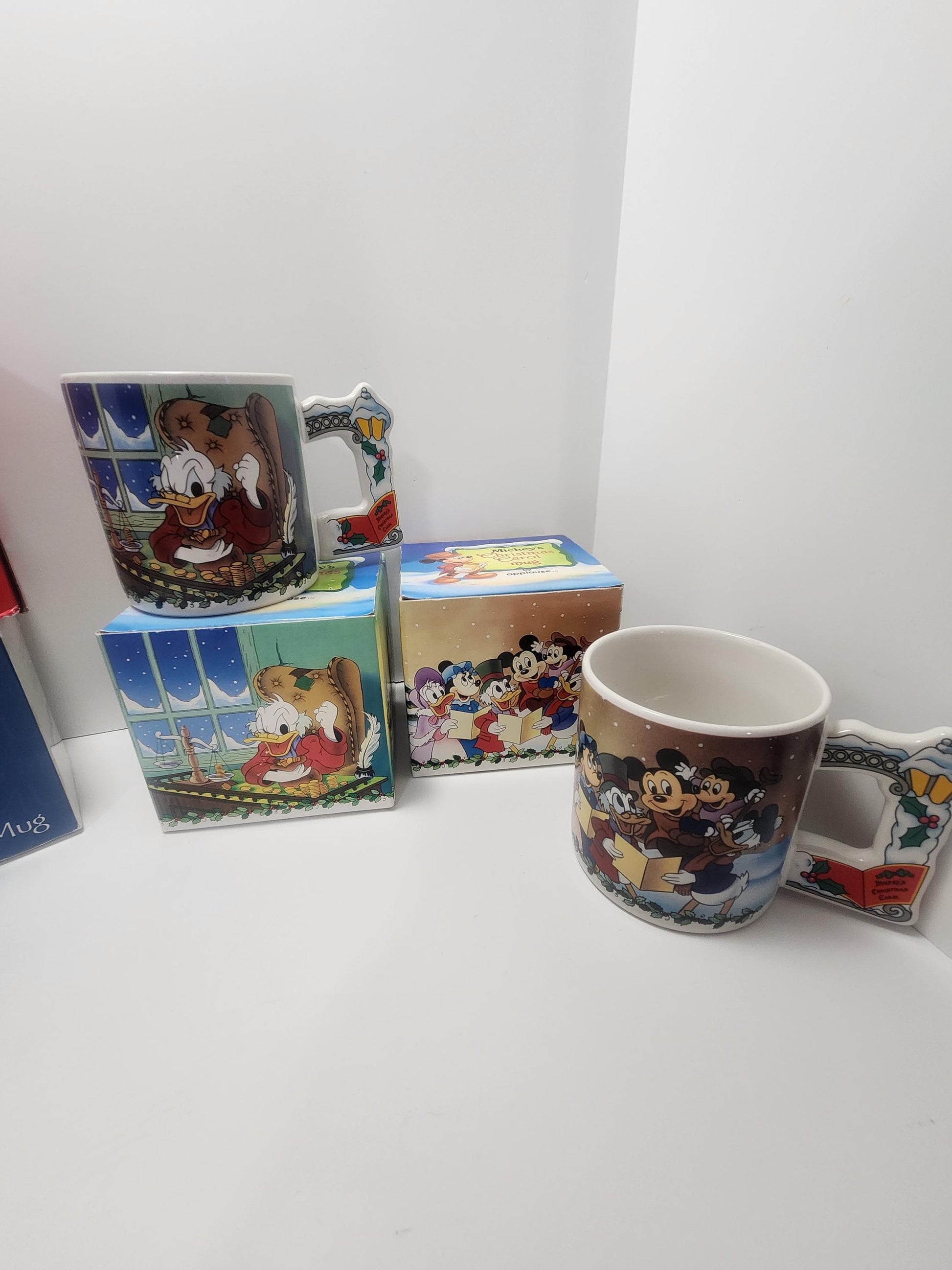 Christmas 1990s Vintage Mugs - Disney Christmas Carols Mugs - Scrouge Mcduck - Disney - Disney Mugs - Dogs - Noel - Mugs - Vintage Christmas