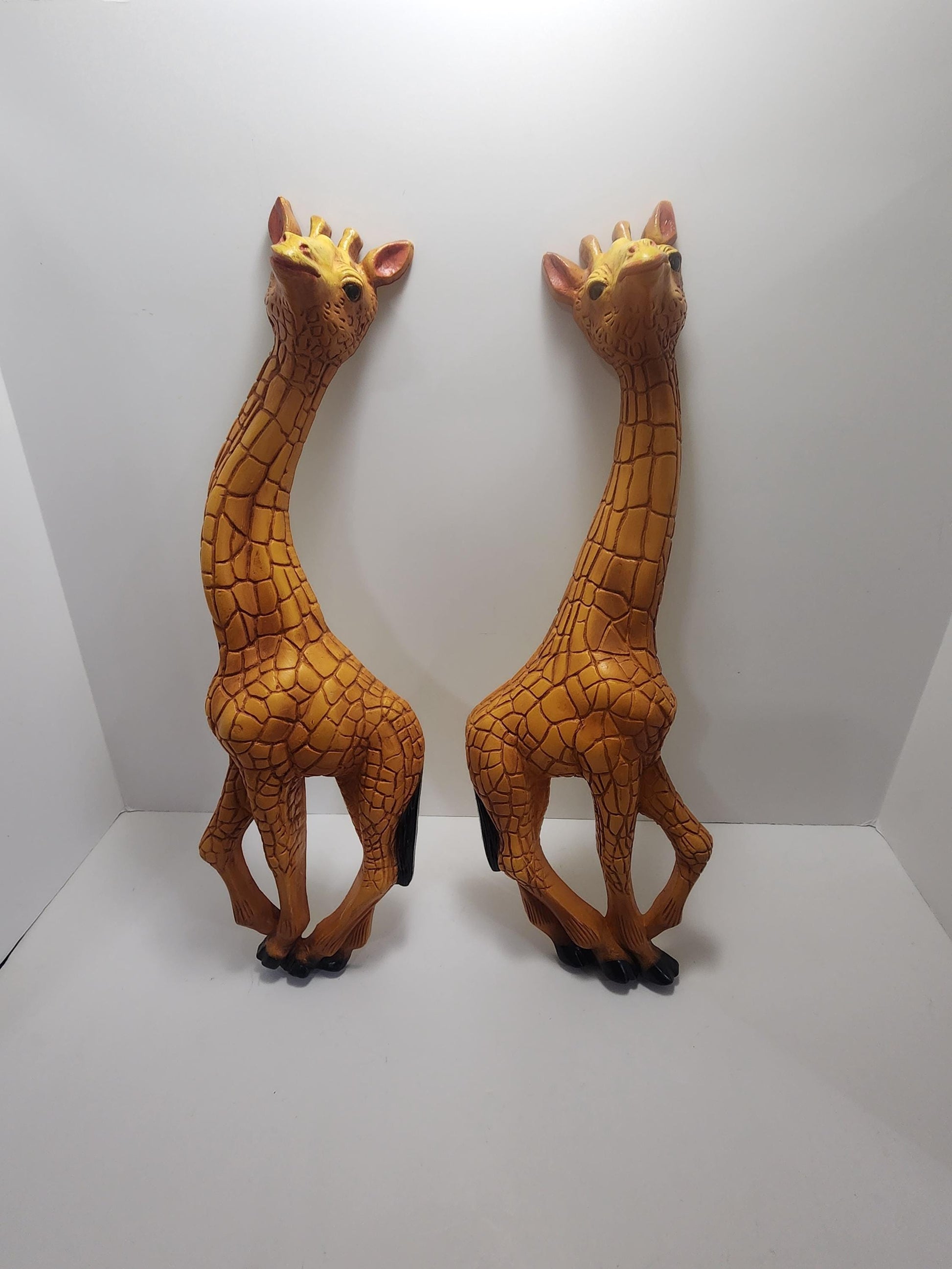 Giraffe Vintage Wall Hangings Set of 2 - Giraffe - Animals - Wall Hangings - Safari - Safari Decor - Vintage Decor