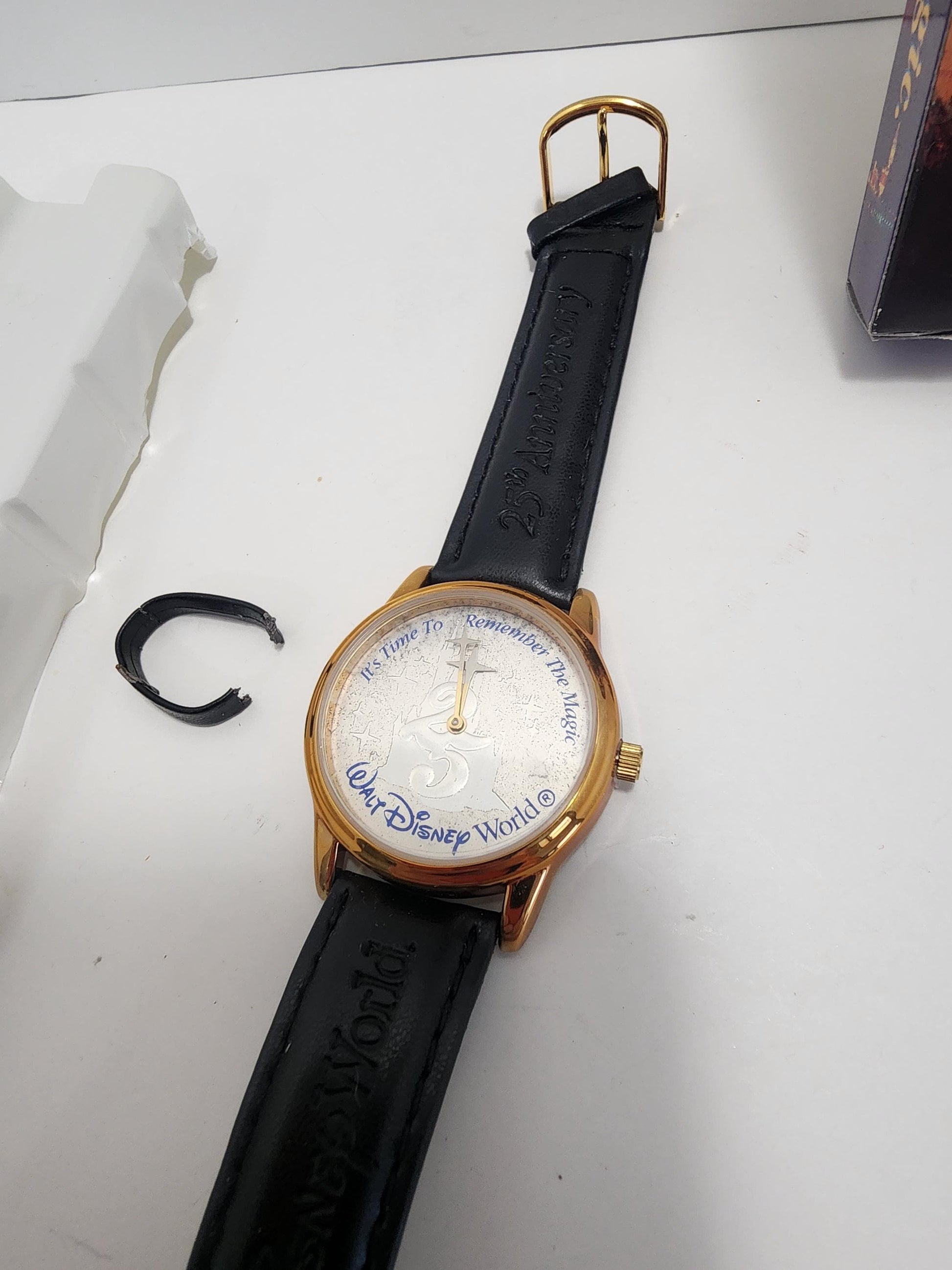 Disney 25th Anniversary Collectable Watch - Watches - Disney - Disney Watch - Disney 25th Anniversary