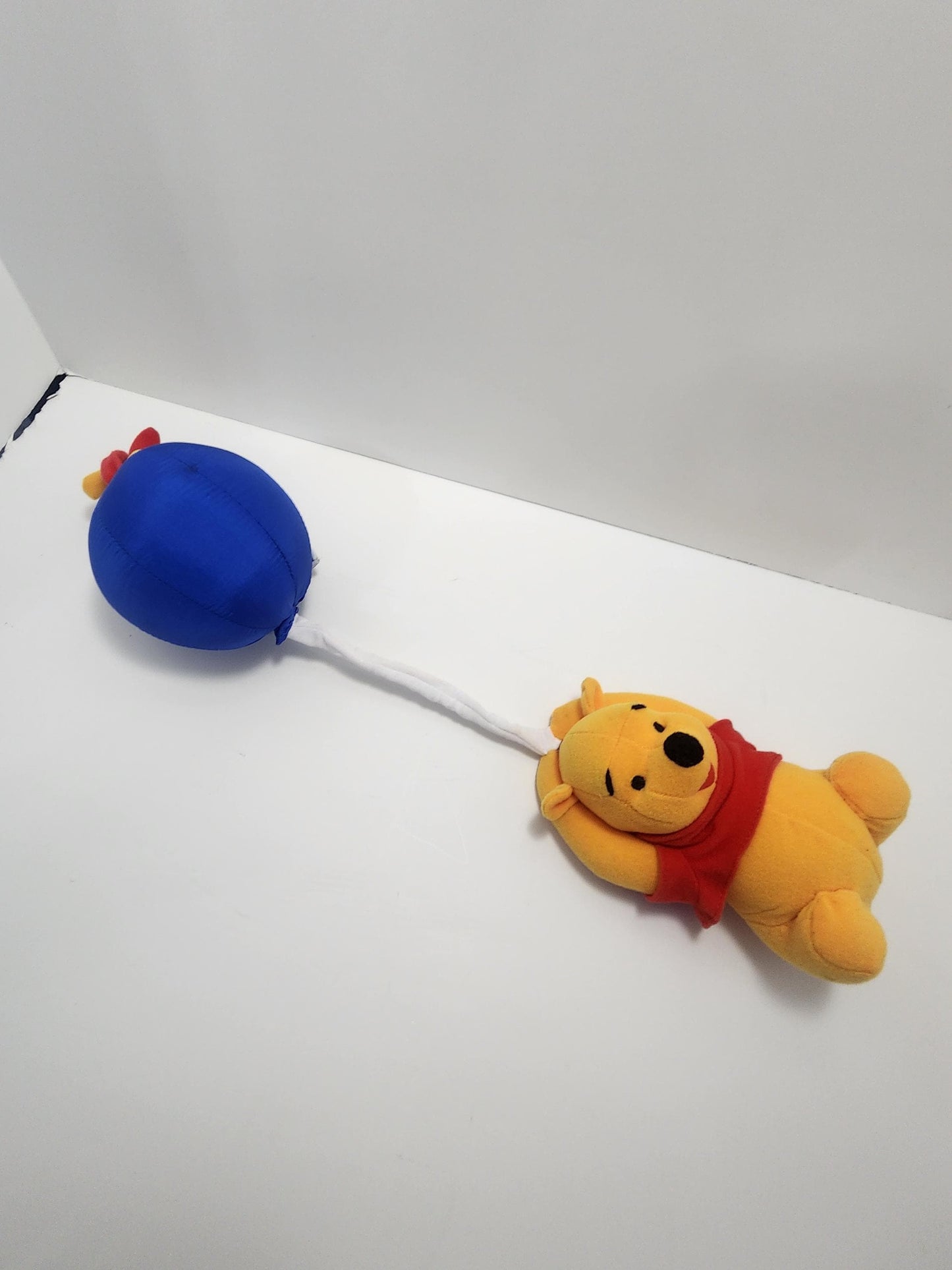 Winnie The Pooh Vintage Nursery Musical Lullaby Hanging - Winnie The Pooh - Nursery - Lullaby - Baby Gift - Grandchildren Gifts