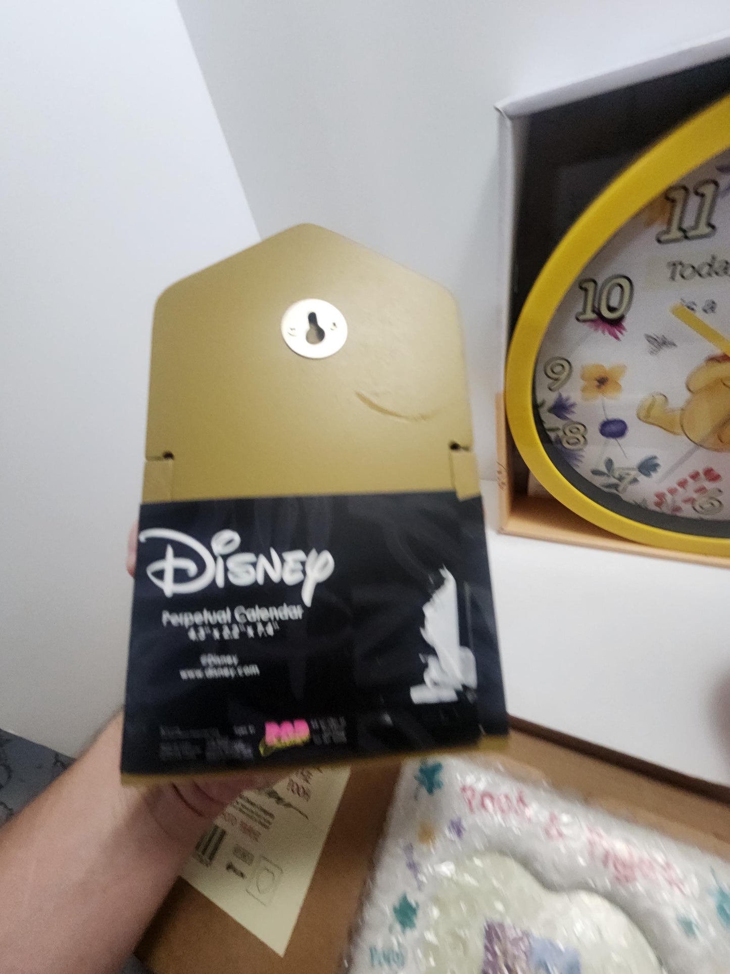 Winnie The Pooh Disney Decor & Gifts - Disney - Winnie The Pooh - Clocks - Calendars - Photo Frames - Scentsy - Coin Bank