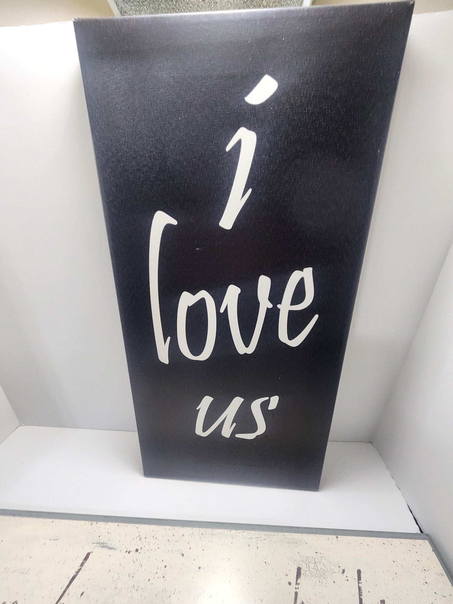 Love Decor Signs - Couples Gifts - Gifts For Partner - Love - Wall Decor - Kiss - Goodnight - Home