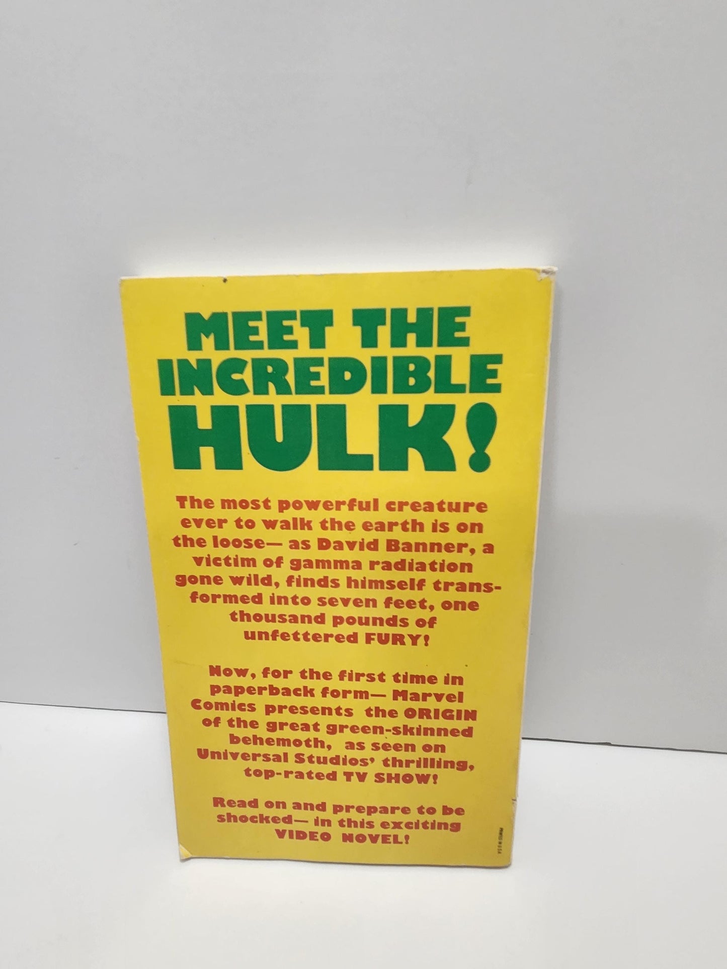 The Incredible By Stan Lee 1976 Vintage Marvel Comics Paperback Books - Hulk - The Incredible Hulk - 1970s - Vintage Books - Stan Lee