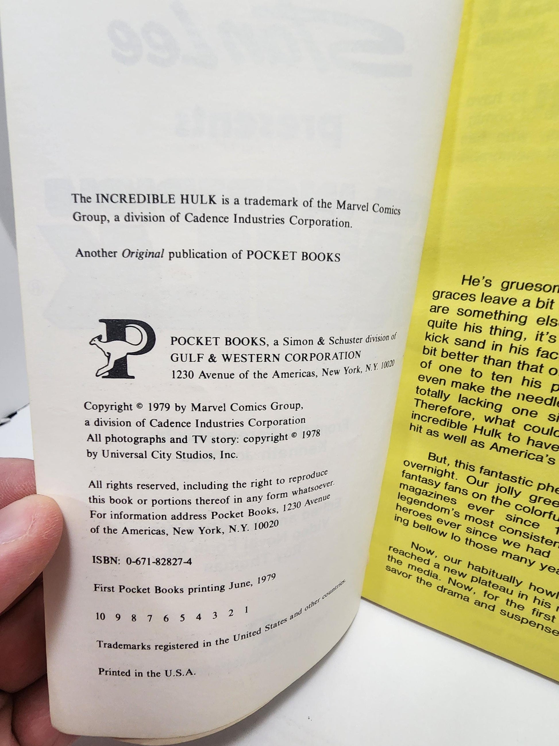 The Incredible By Stan Lee 1976 Vintage Marvel Comics Paperback Books - Hulk - The Incredible Hulk - 1970s - Vintage Books - Stan Lee