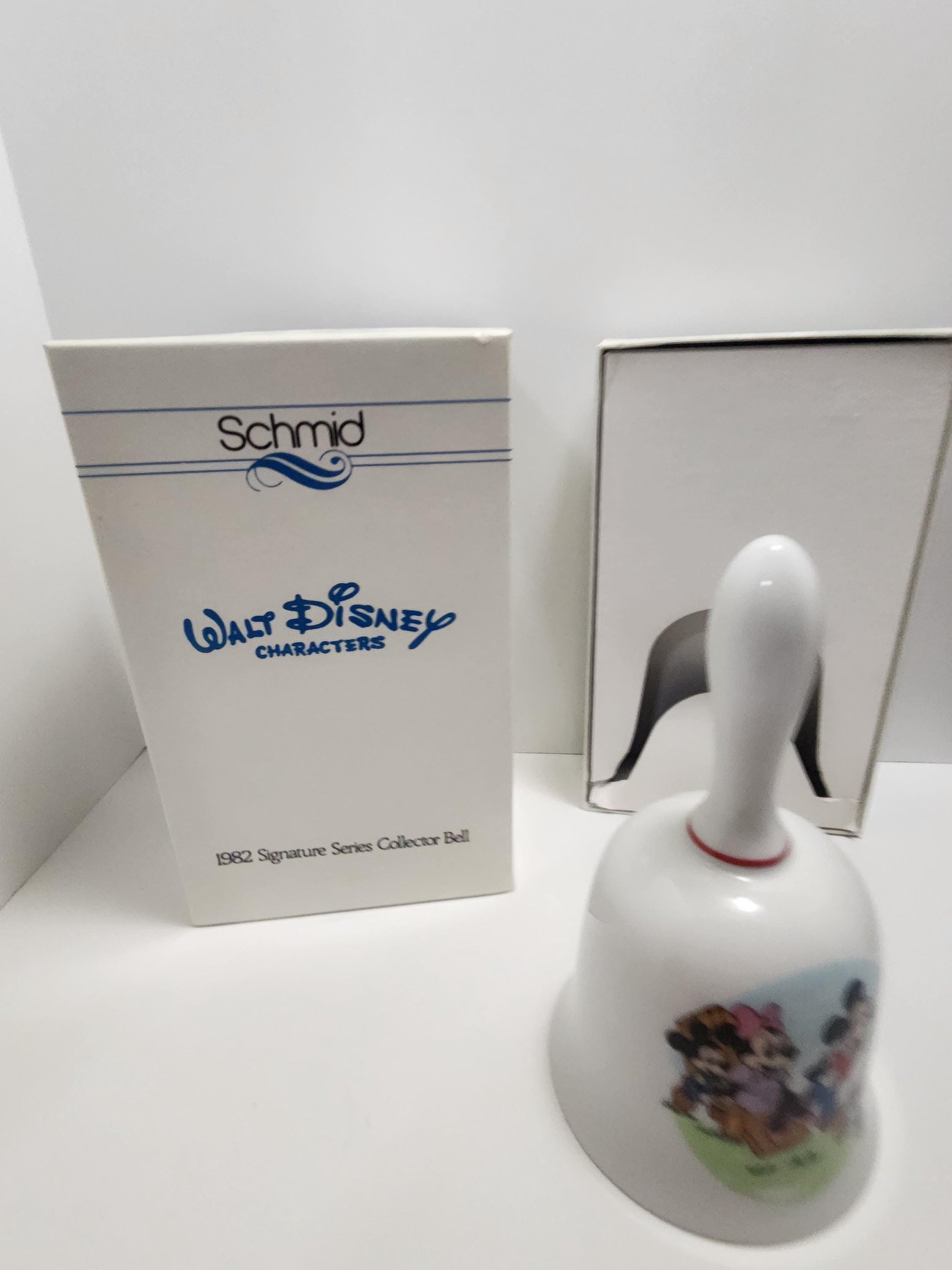 Disney World 1982 Signature Series Collectable Bell - Nestlé Walt Disney 25th Anniversary Musical Tin - Tins - Walt Disney - Disney World