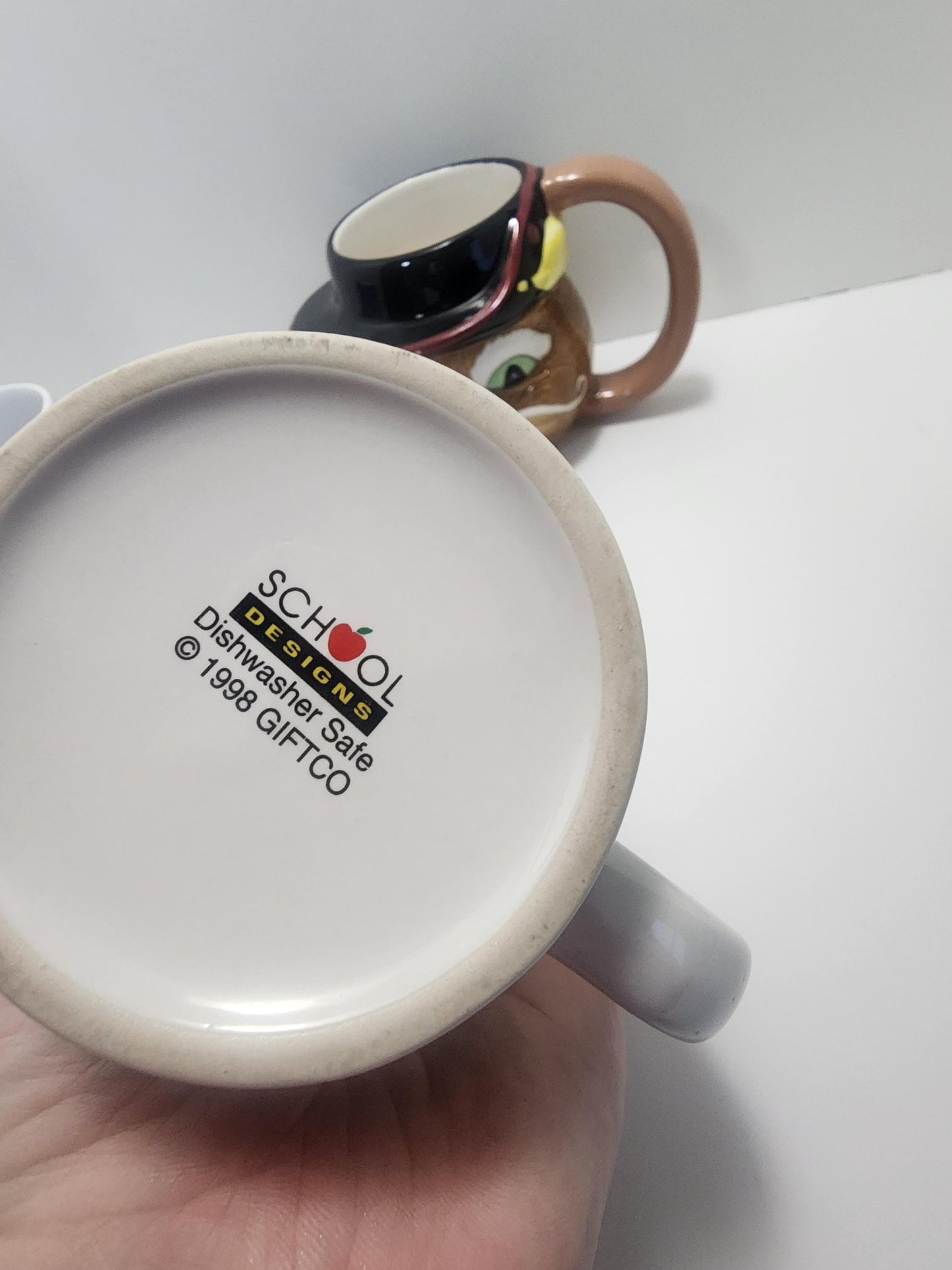 Character Vintage Mugs - Looney Tunes - Shrek - Garfield - Mario - Mugs - Character Mugs - Gift Mugs - Super Mario - Tweety - Puss n Boots