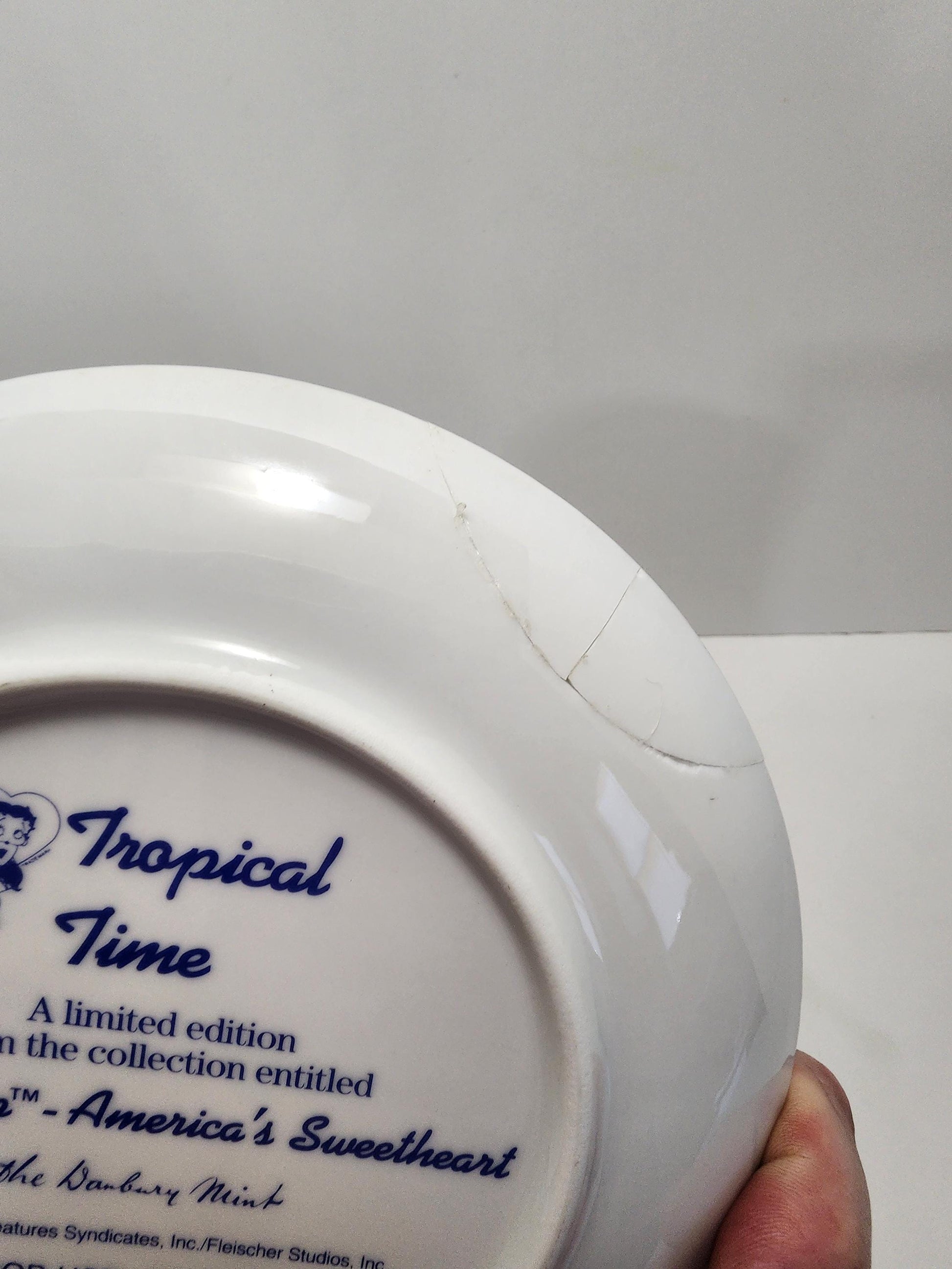 Betty Boop 1990 Tropical Time Collectible Plate - Plates - Collectible Plates - Character Plates - Betty Boop - Betty Boop Plate