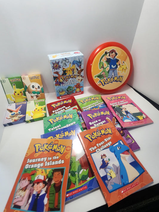 Pokemon Classic Collection Book Set - Frisbee - Mcdonalds Toys - Happy Meal Toys - Pokemon - Books - Children's Toys - Books - Kids Books