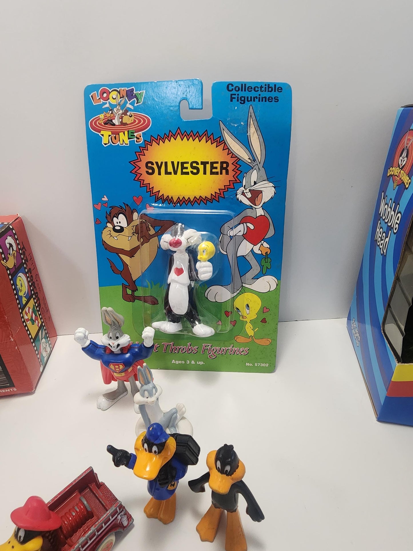 Looney Tunes Vintage Toys - Christmas Ornaments - Tazmanian Devil - Warner Brothers - Vintage Toys - Slyvester - Bobble Head