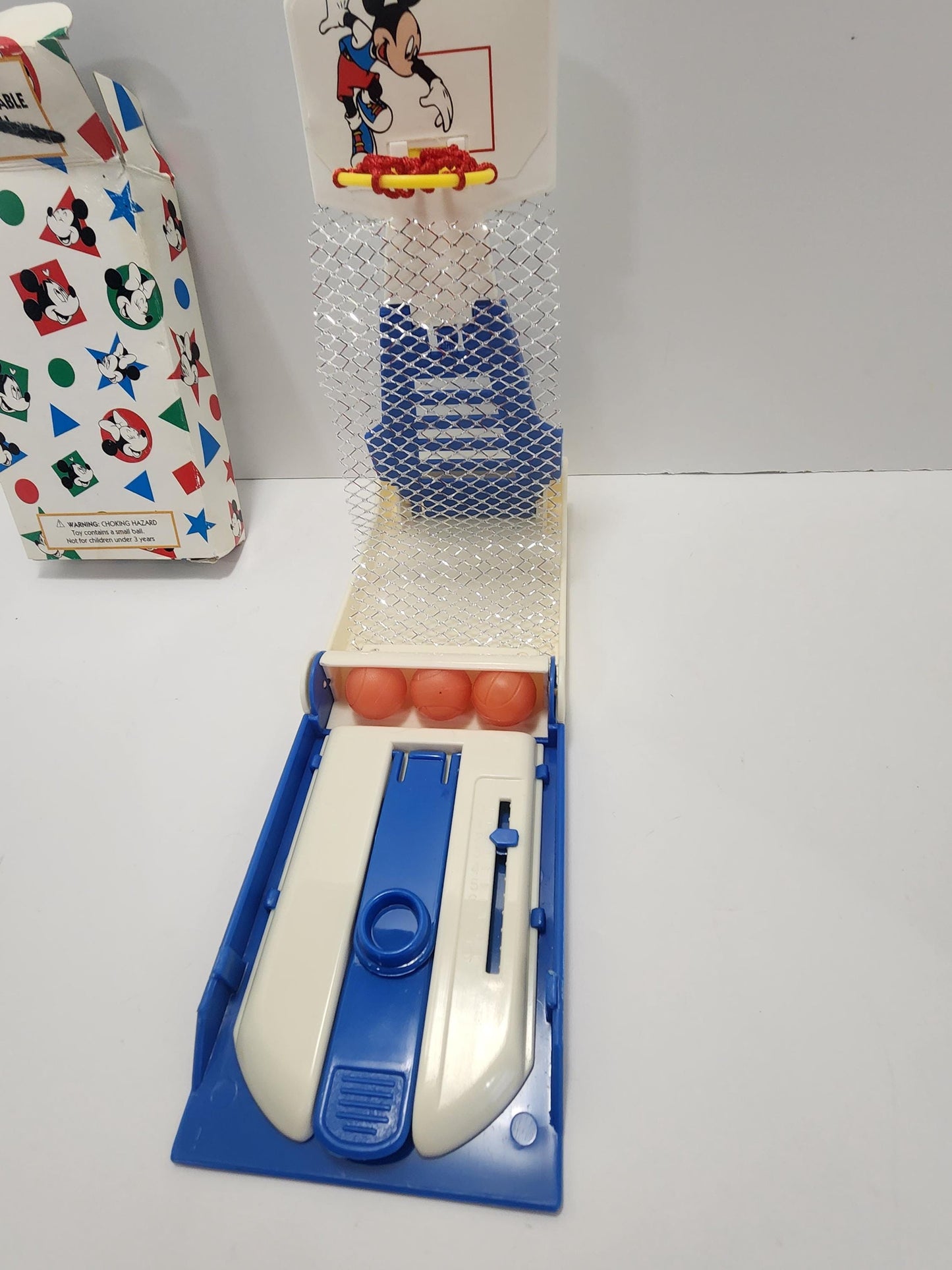 Mickey Mouse 1996 Avon Portable Basketball Game - Avon - Games - Pocket Games - Vintage Games - Basketball - Mickey Mouse