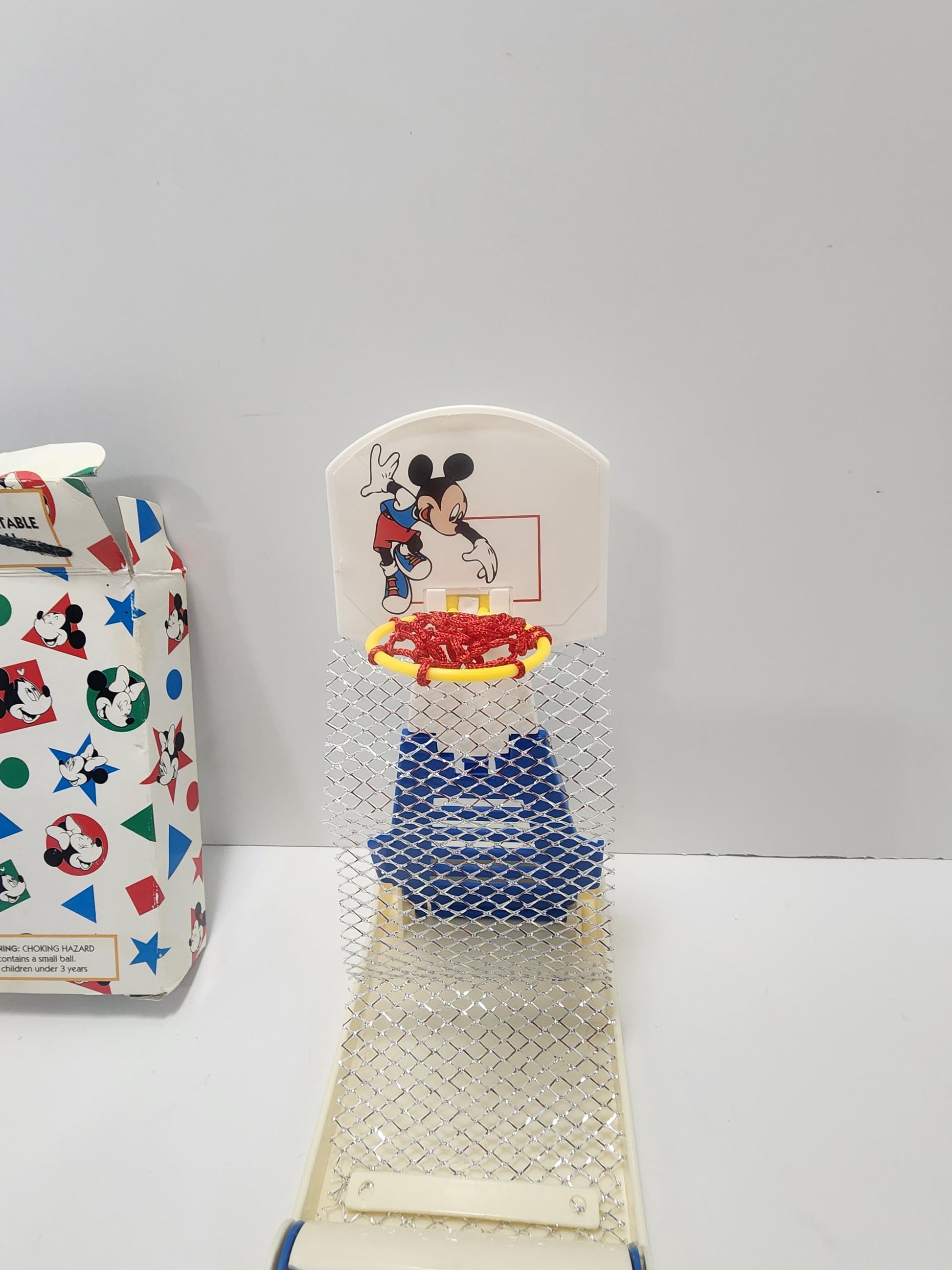 Mickey Mouse 1996 Avon Portable Basketball Game - Avon - Games - Pocket Games - Vintage Games - Basketball - Mickey Mouse