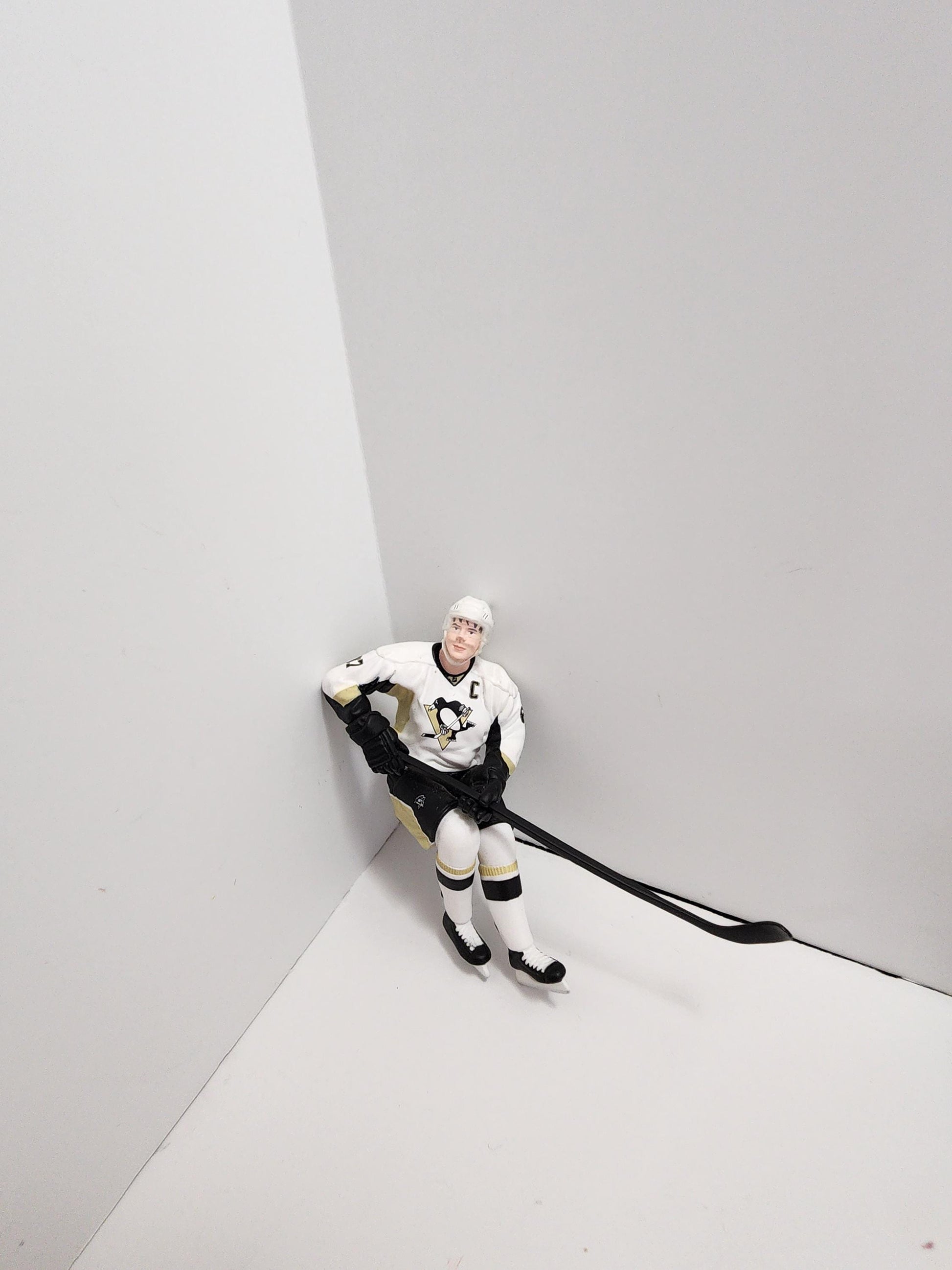 Christmas Ornaments - Ornaments - Christmas - Hallmark - Hallmark Ornaments - Hockey - Pitsburgh Penguins - Skiing