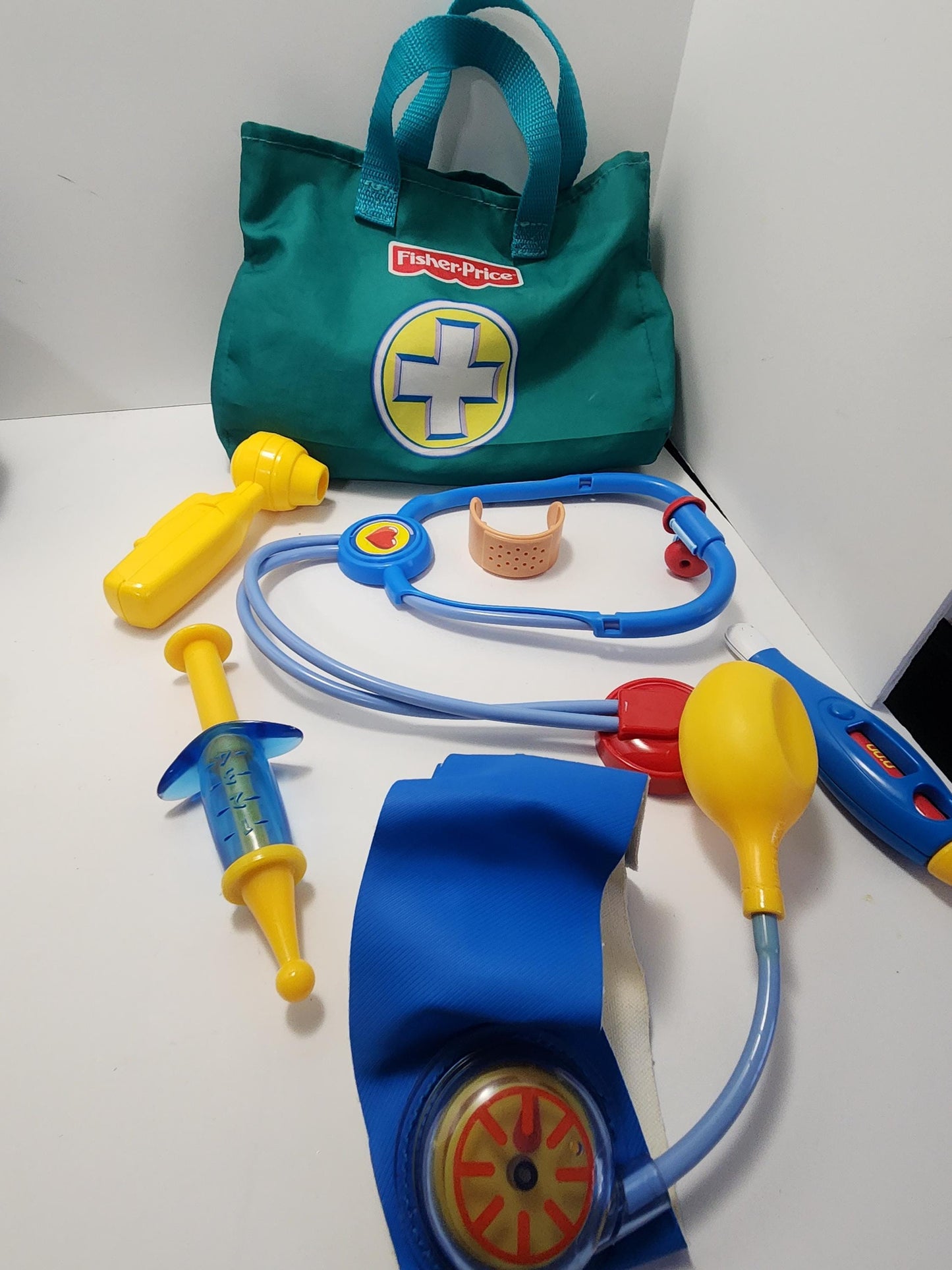 Fisher Price Pretend Play Medical Kits - Pretend Doctor - Doctor Toys - Toddler Toys - Fisher Price - Fisher Price Toys - Medical Kit