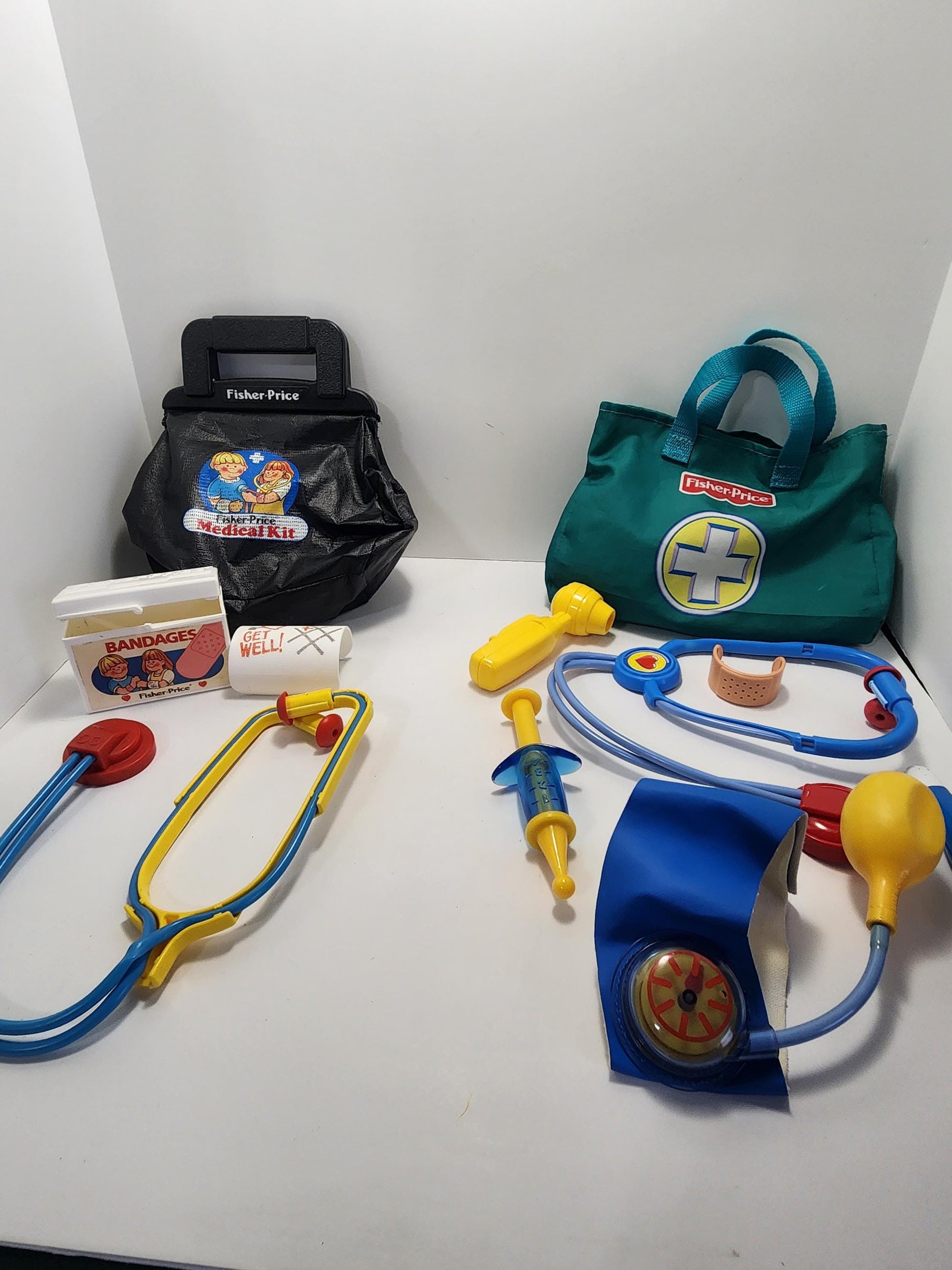 Fisher Price Pretend Play Medical Kits - Pretend Doctor - Doctor Toys - Toddler Toys - Fisher Price - Fisher Price Toys - Medical Kit