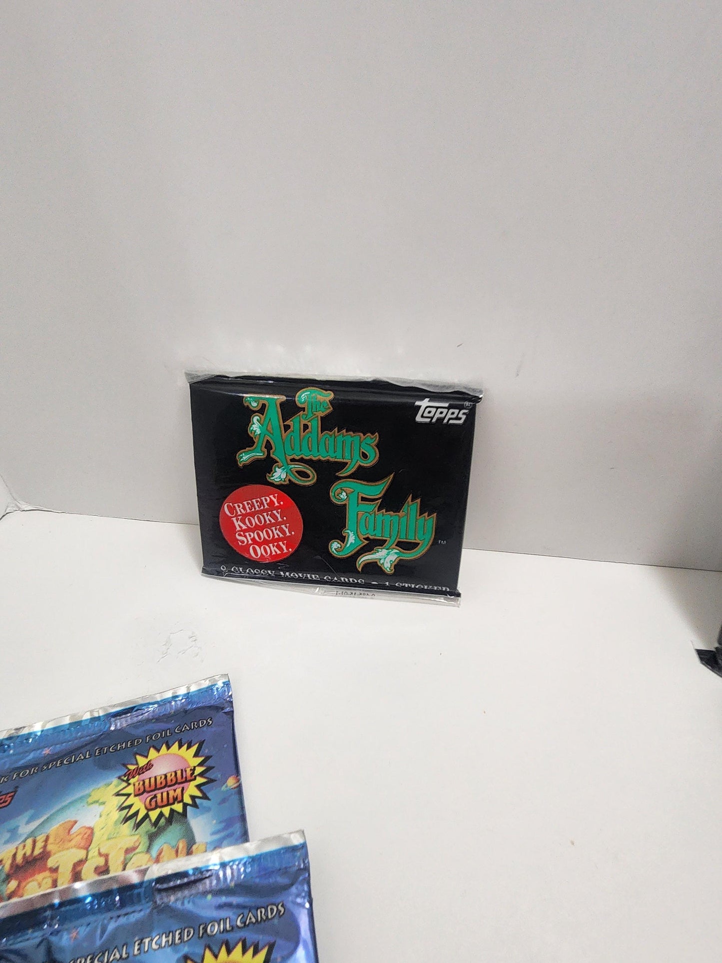 Trading Card Vintage Rare Packs - Batman - Green Latern - Looney Tunes - Fortnite - Flintstones - Addams Family - Trading Cards - Card Packs