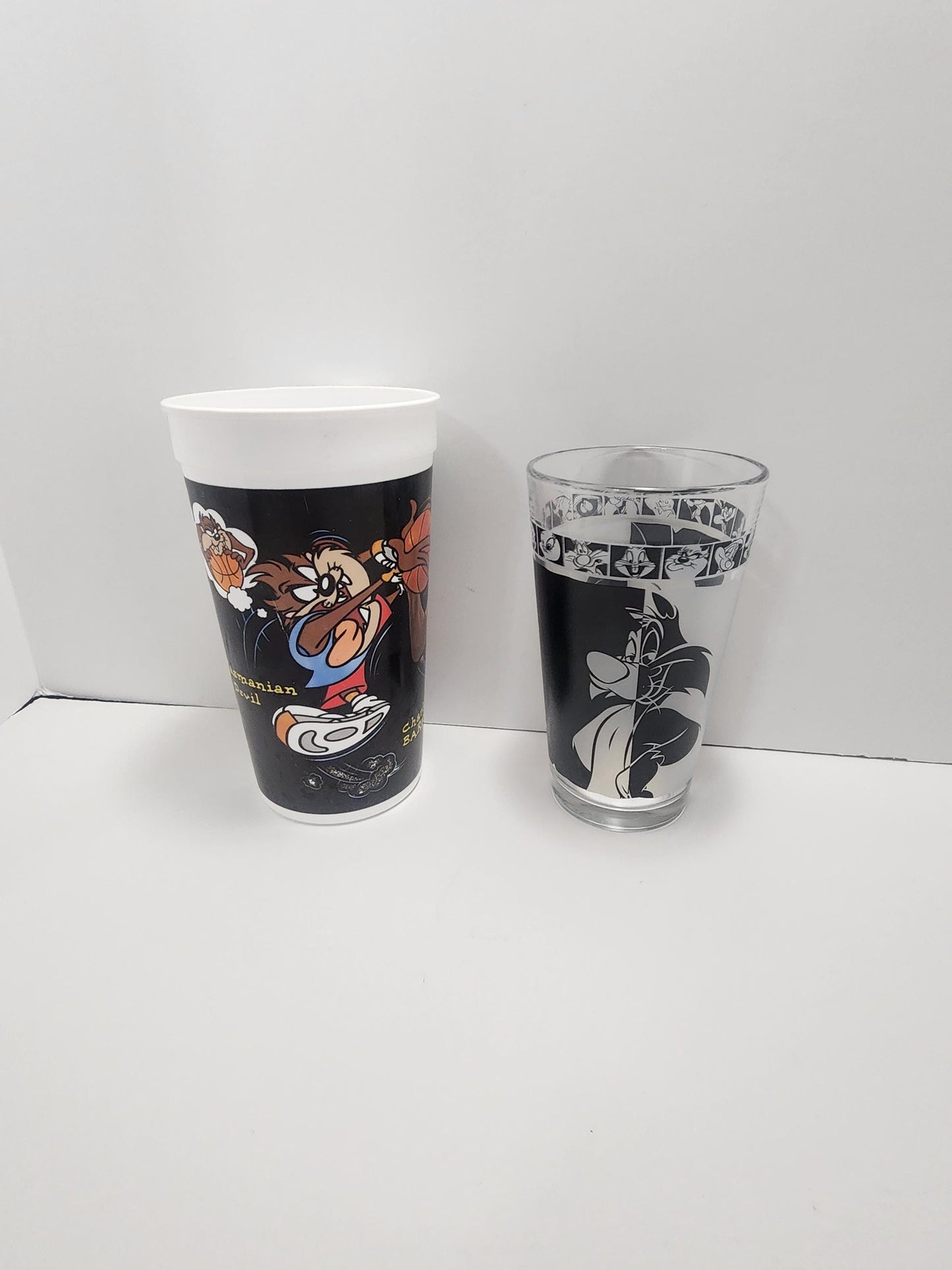 Space Jams NBA Looney Tunes Tumbler Glasses - Sylvester - Tweety - Looney Tunes - Character Glasses - Tumblers - NBA- Space Jam