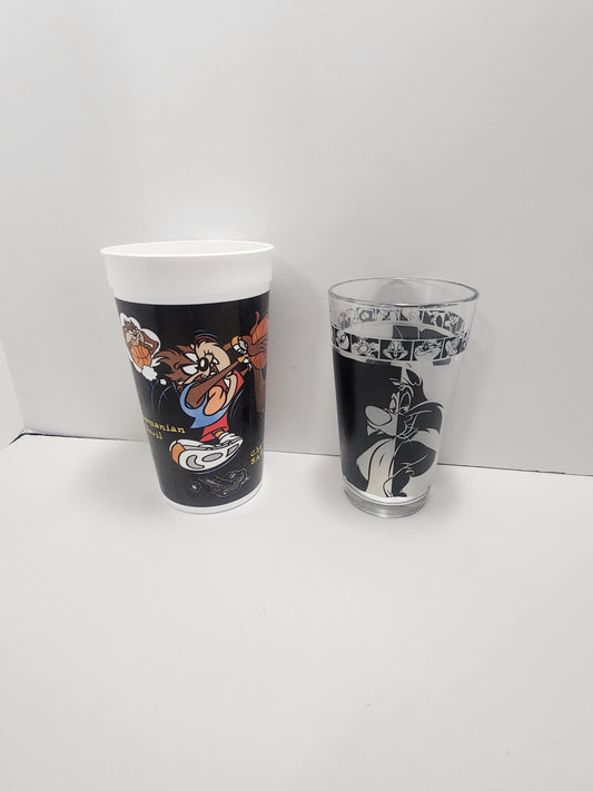 Space Jams NBA Looney Tunes Tumbler Glasses - Sylvester - Tweety - Looney Tunes - Character Glasses - Tumblers - NBA- Space Jam