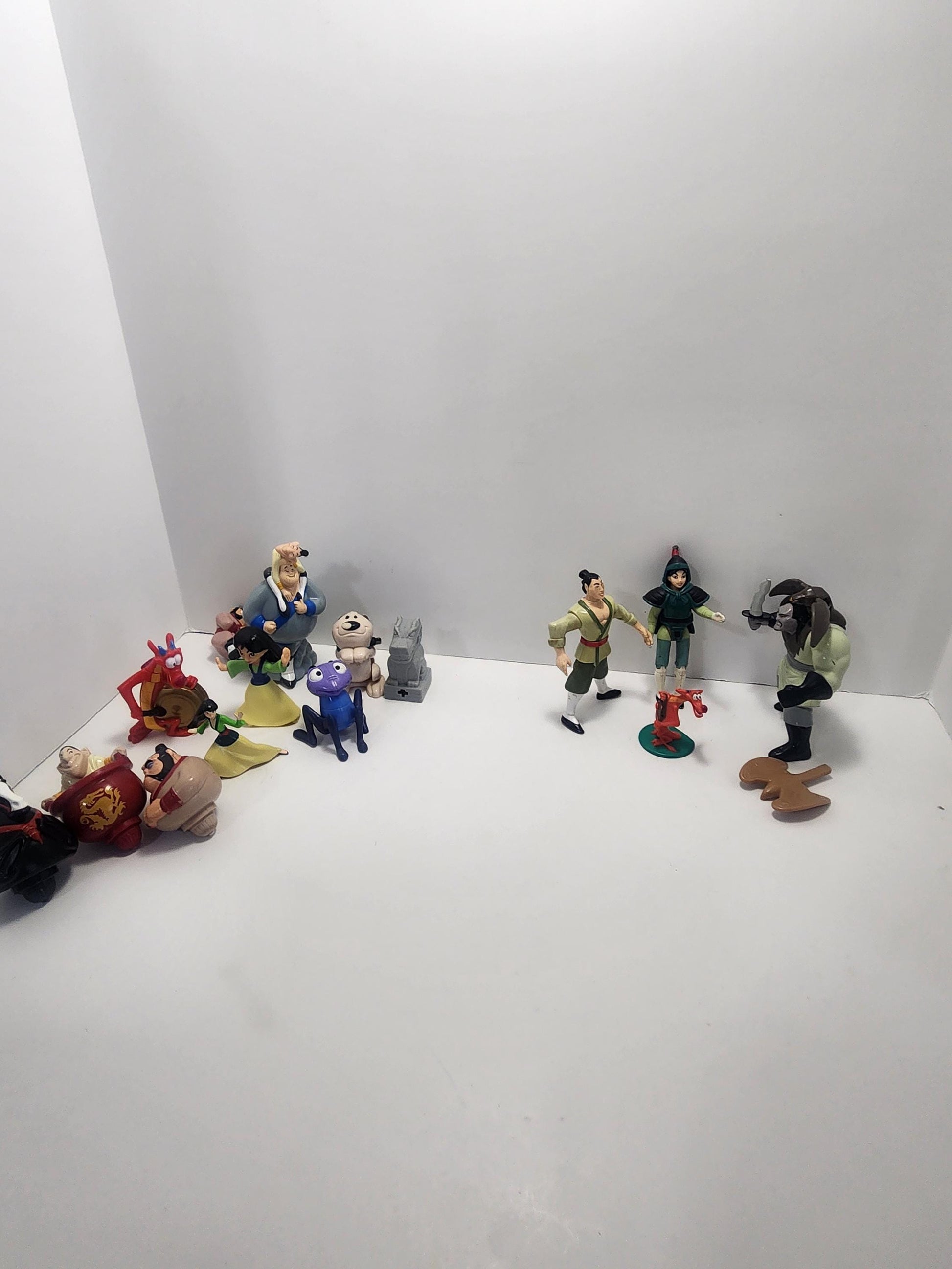 Disney Mulan Toy Action Figures - Disney - Disney Toys - Mulan - Mulan Toys