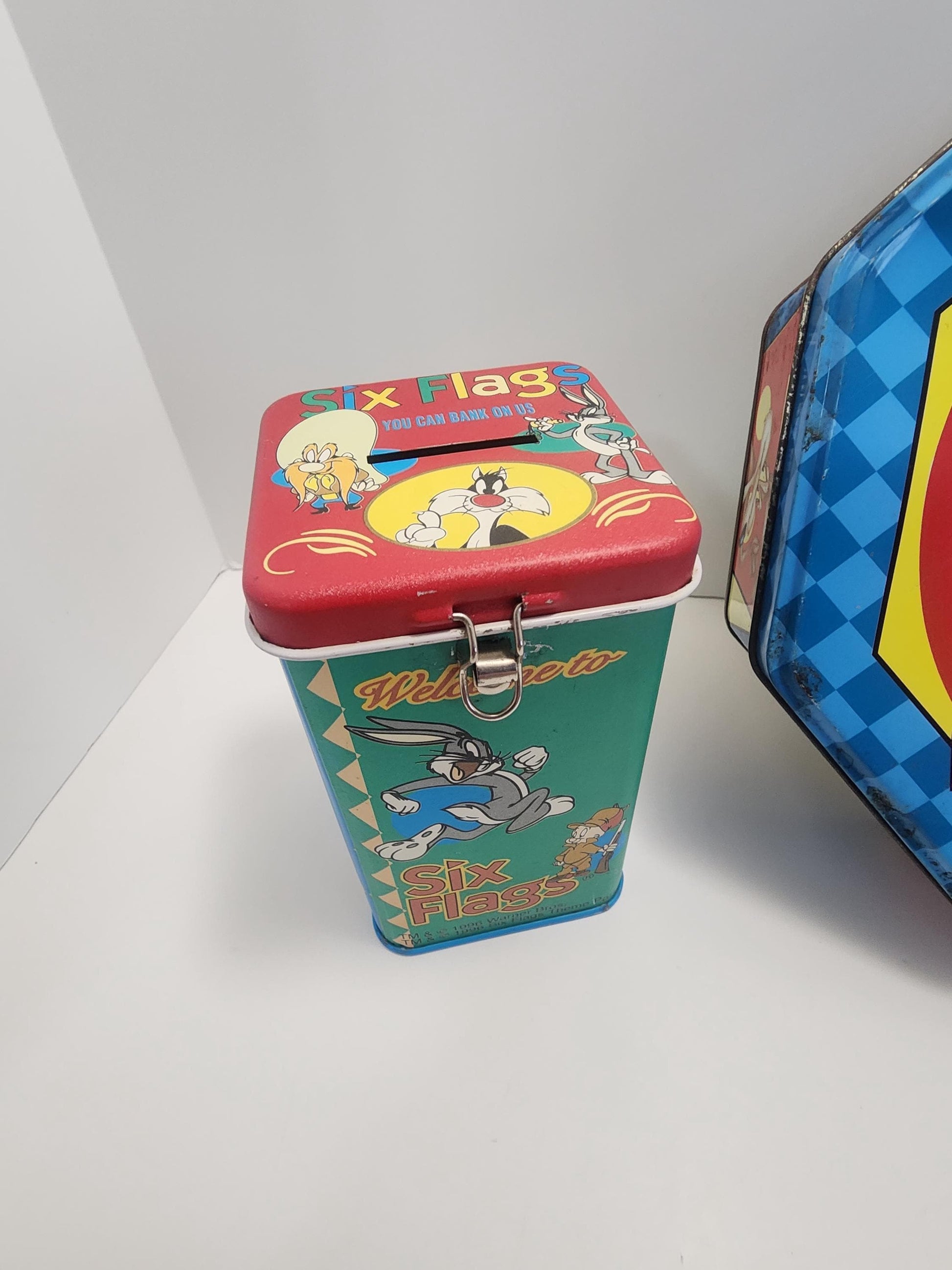 Looney Tunes Vintage Toys Tins Coin Bank - Buggs Bunny - Tazmanian Devil - Roadrunner - Looney Tunes - Looney Toons - Coin Bank - Tins