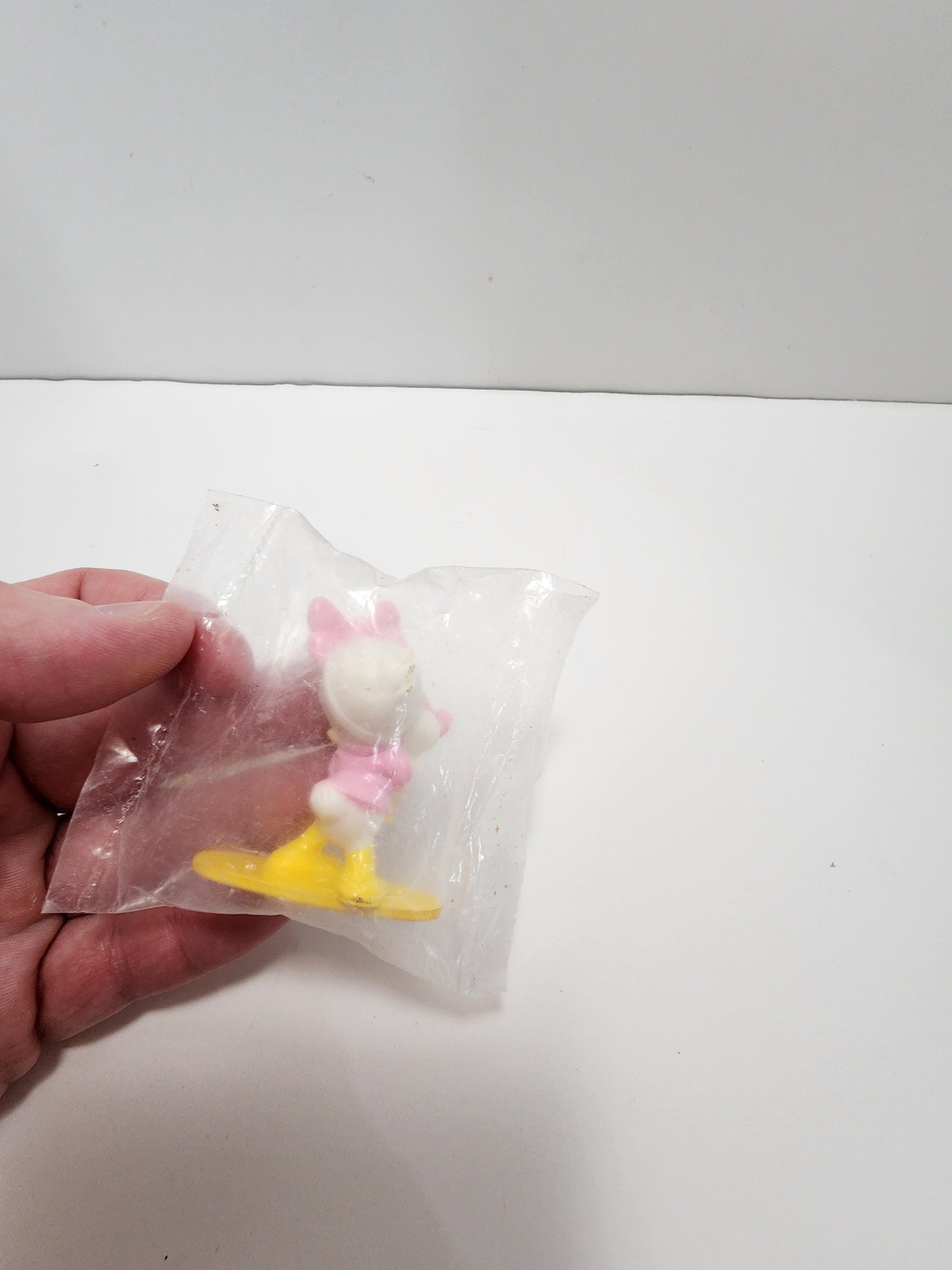 Disney Kelloggs 1991 Cereal Toy Pvc Figure Duck Tales Daisy Duck - Daisy Duck - Duck Tales - Pvc Figures - Disney - Kellogg - Cereal Toys