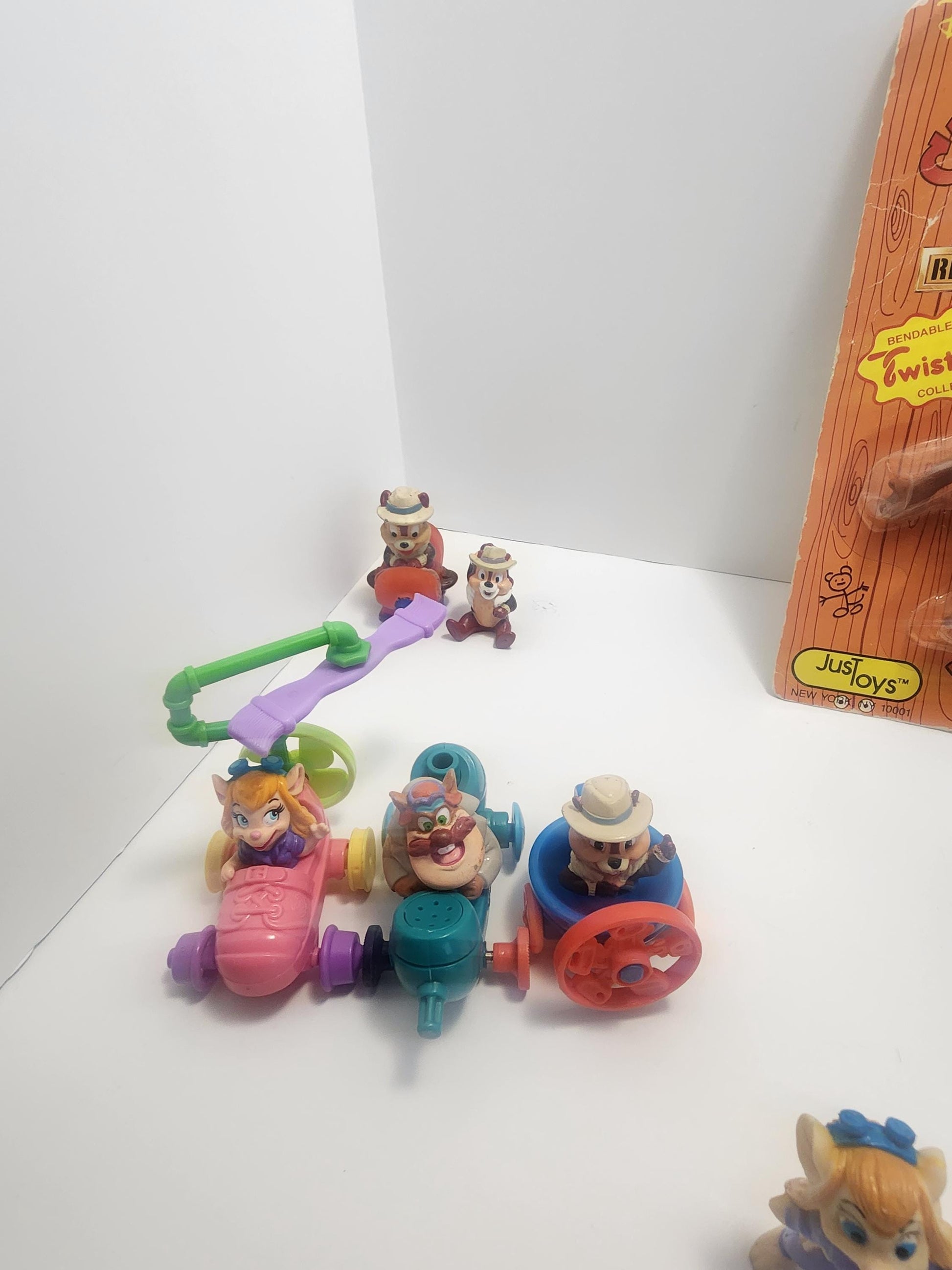 Chip And Dale Rescue Rangers Chipmunks Toys - Chipmunks - Chipmunks Toys - Rescue Rangers - Rescue Rangers Toys - Chip and Dale - Disney