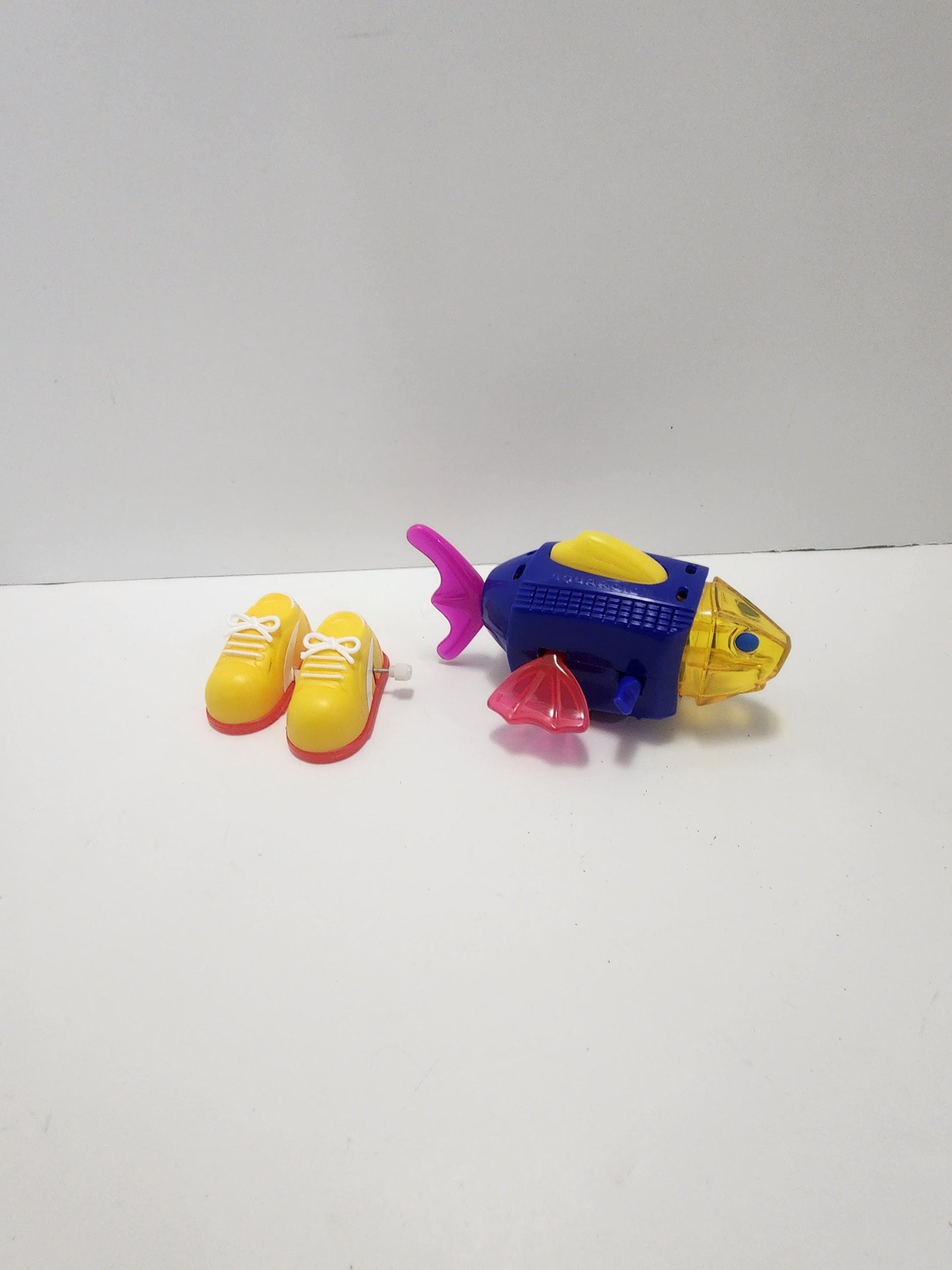 Wind Up Toys - Vintage Toys - Vintage Wind Up Toys - Happy Meal Toys - Fish - Wind Up Fish - Shoes - Shoe Toys
