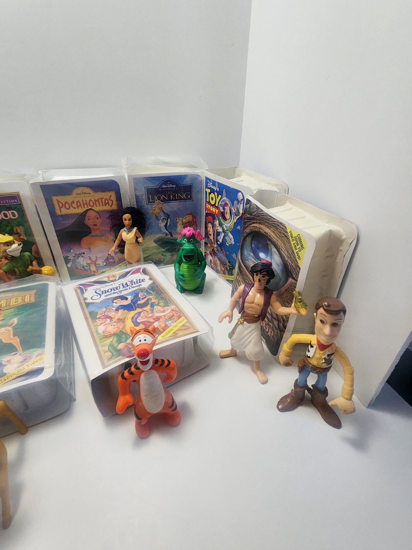 Disney's Masterpiece 1990s Vintage VHS Mcdonalds Happy Meal Toys - Vhs - Disney - Disney Toys - Happy Meal Toys - Fast Food Toys