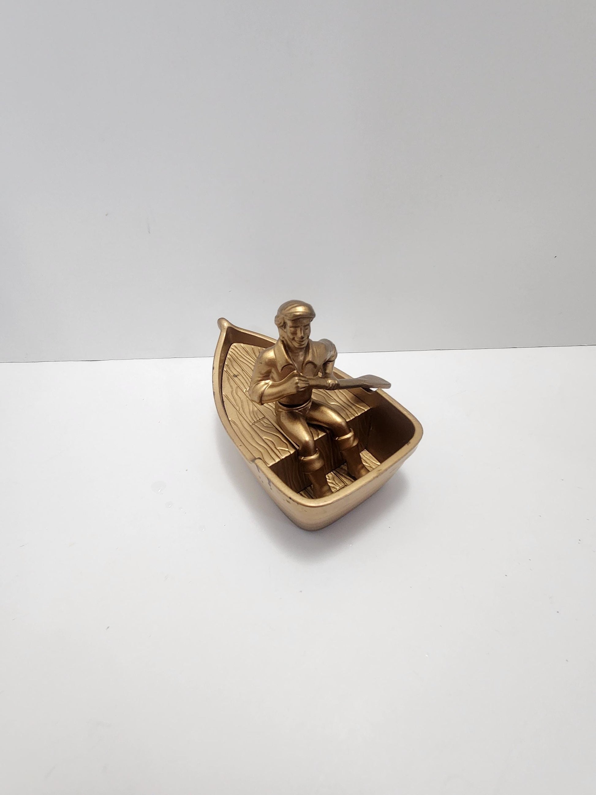 Disney's Mcdonalds The Little Mermaid 1997 Golden Edition Eric in Boat - The Little Mermaid - Eric - Disney Prince - Bath Toys - Disney Toys