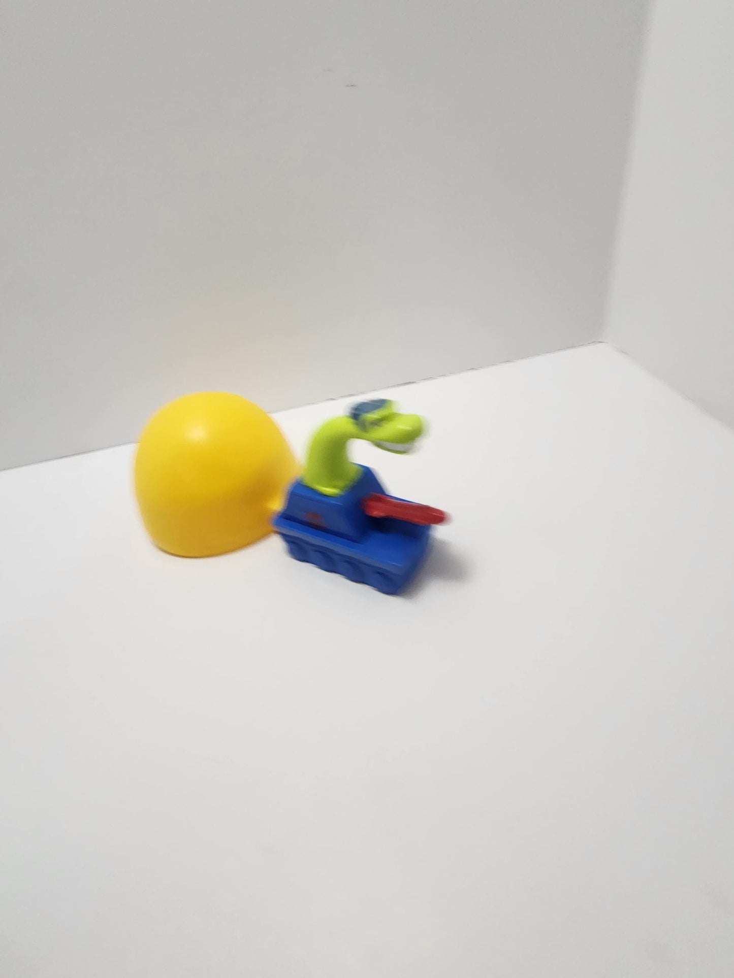 Eek The Cat Vintage 1994 Hardee's Blue Toy - 1990s - Vintage Toys - Hardee's - Fast Food Toys - Eek