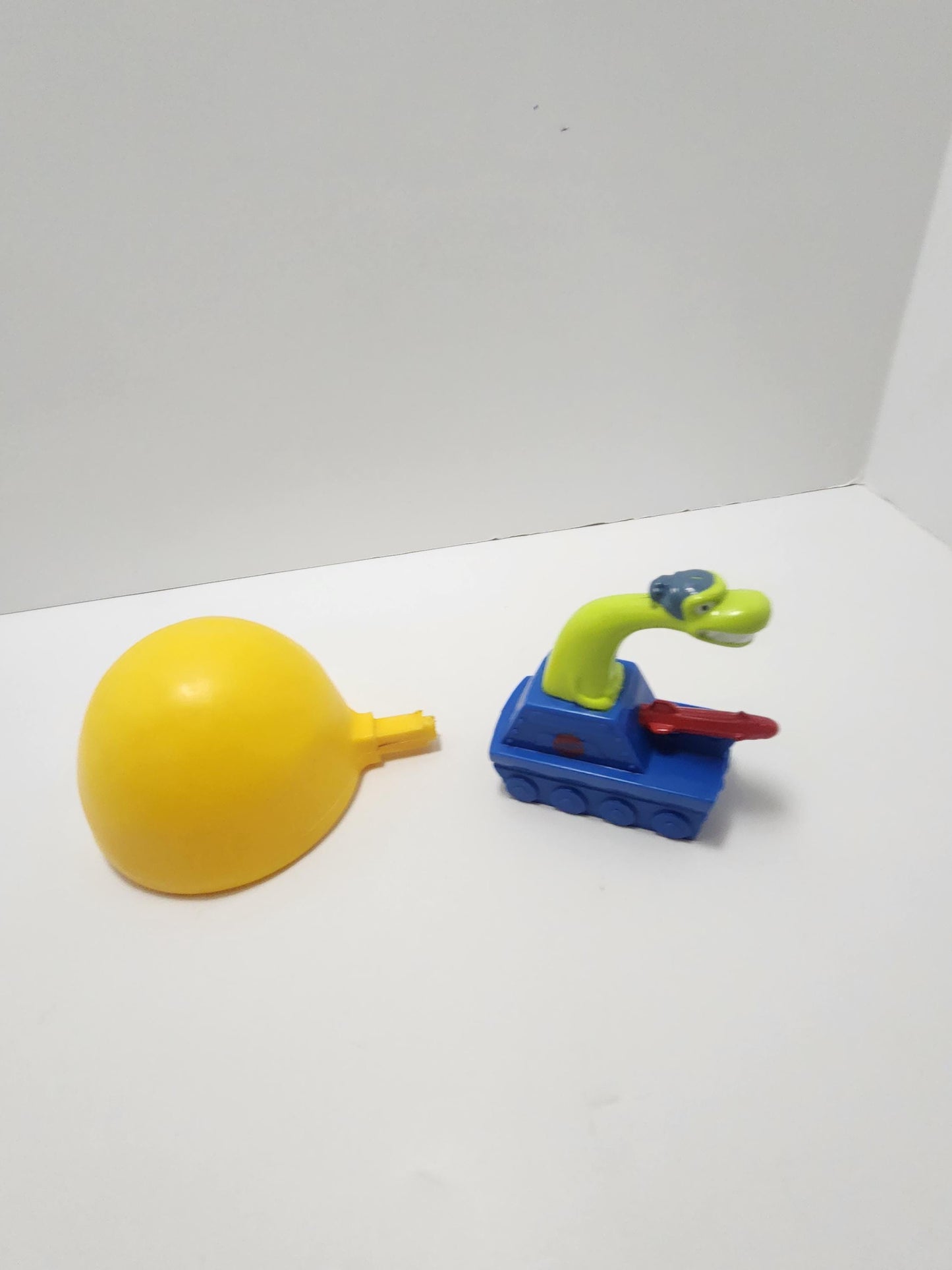 Eek The Cat Vintage 1994 Hardee's Blue Toy - 1990s - Vintage Toys - Hardee's - Fast Food Toys - Eek