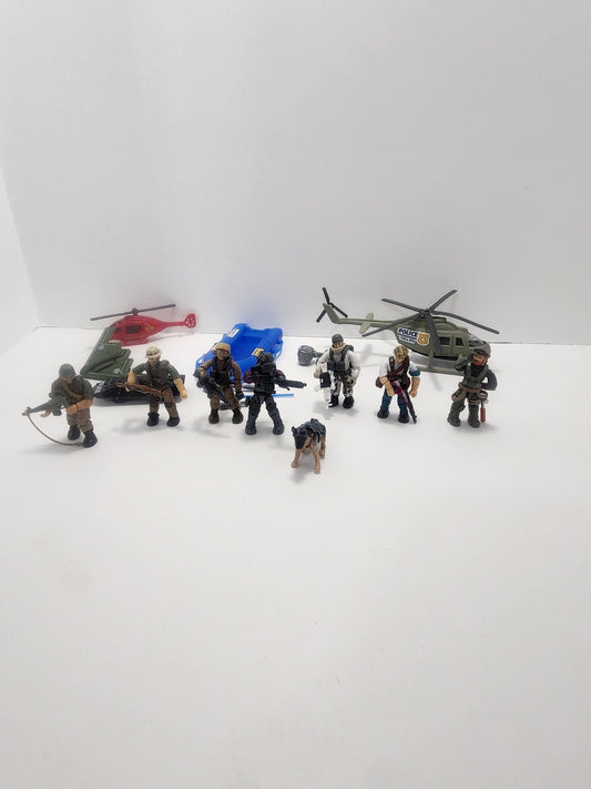 Minature Action Figures Rescue Team Playset with Dog Playset Lot - Call Of Duty - Mega Construct - Military Toys - Army Playset - Mini Figs