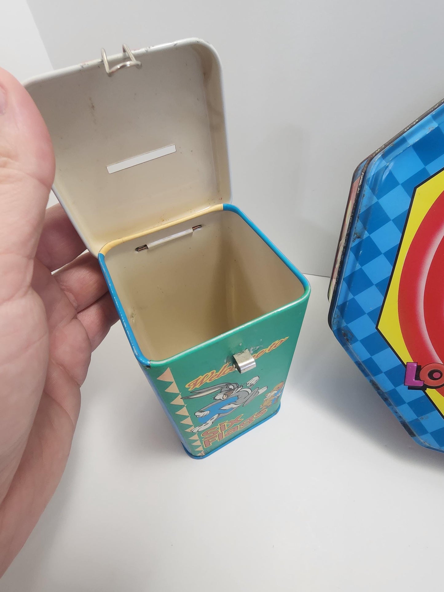 Looney Tunes Vintage Toys Tins Coin Bank - Buggs Bunny - Tazmanian Devil - Roadrunner - Looney Tunes - Looney Toons - Coin Bank - Tins