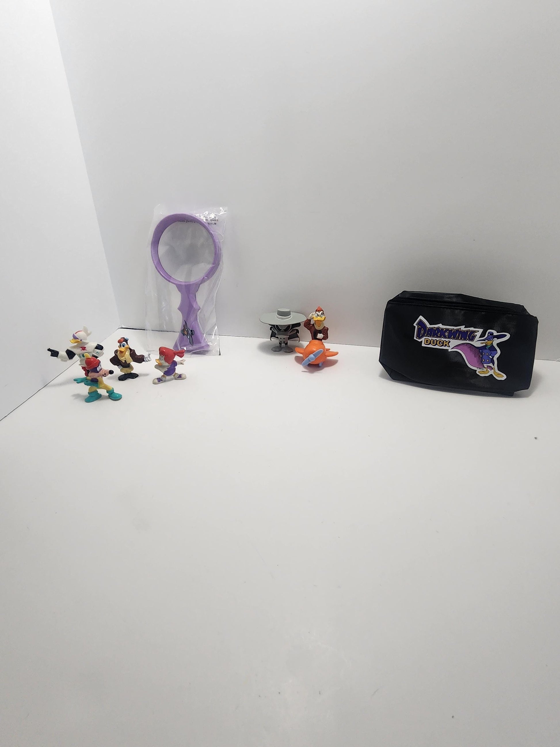 Disney Darkwing Duck Figures and Toys - Disney - Disney Toys - Kelogg - Cereal Toys - Magnifying Glass - Bags - Darkwing Duck