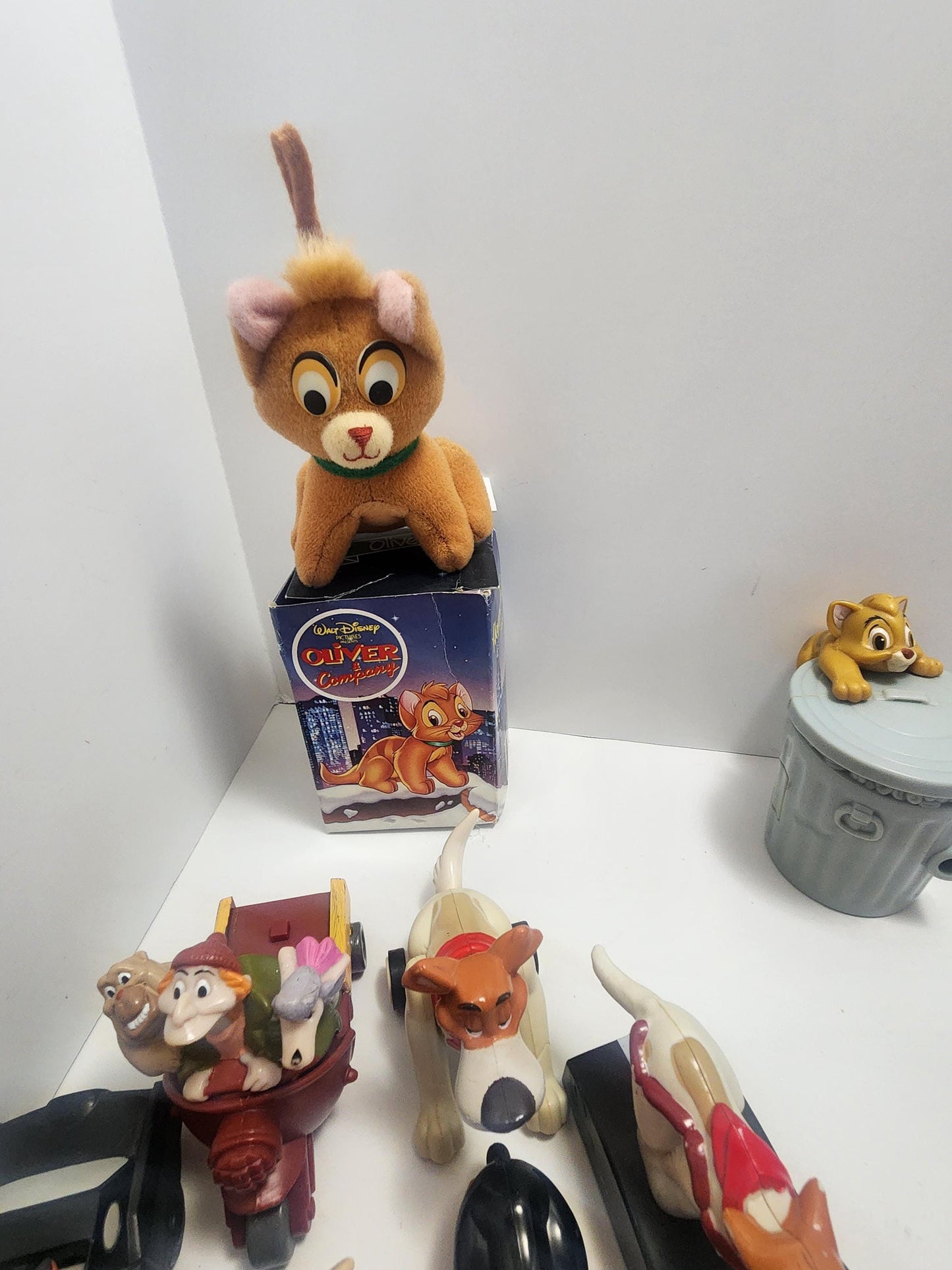 Oliver And Company Toys - Disney - Disney Toys - All Dogs Go To Heaven - Pvc Toys - Ornaments - Mcdonalds Ornaments - Dodger - Oliver