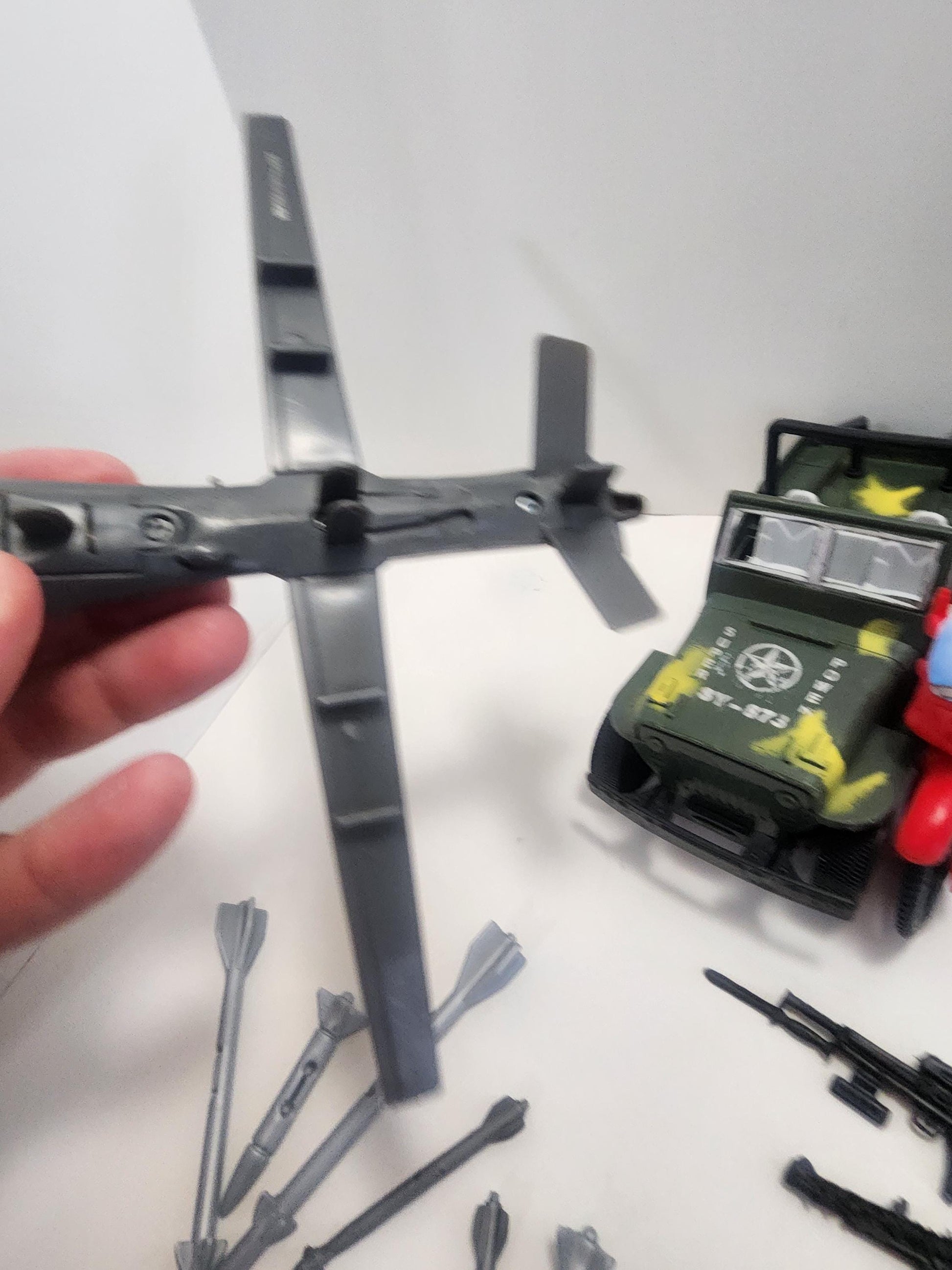 Action Figure Military and Vehicles with Weapons Toy Playset - Playset - Military Toys - Toy Cars