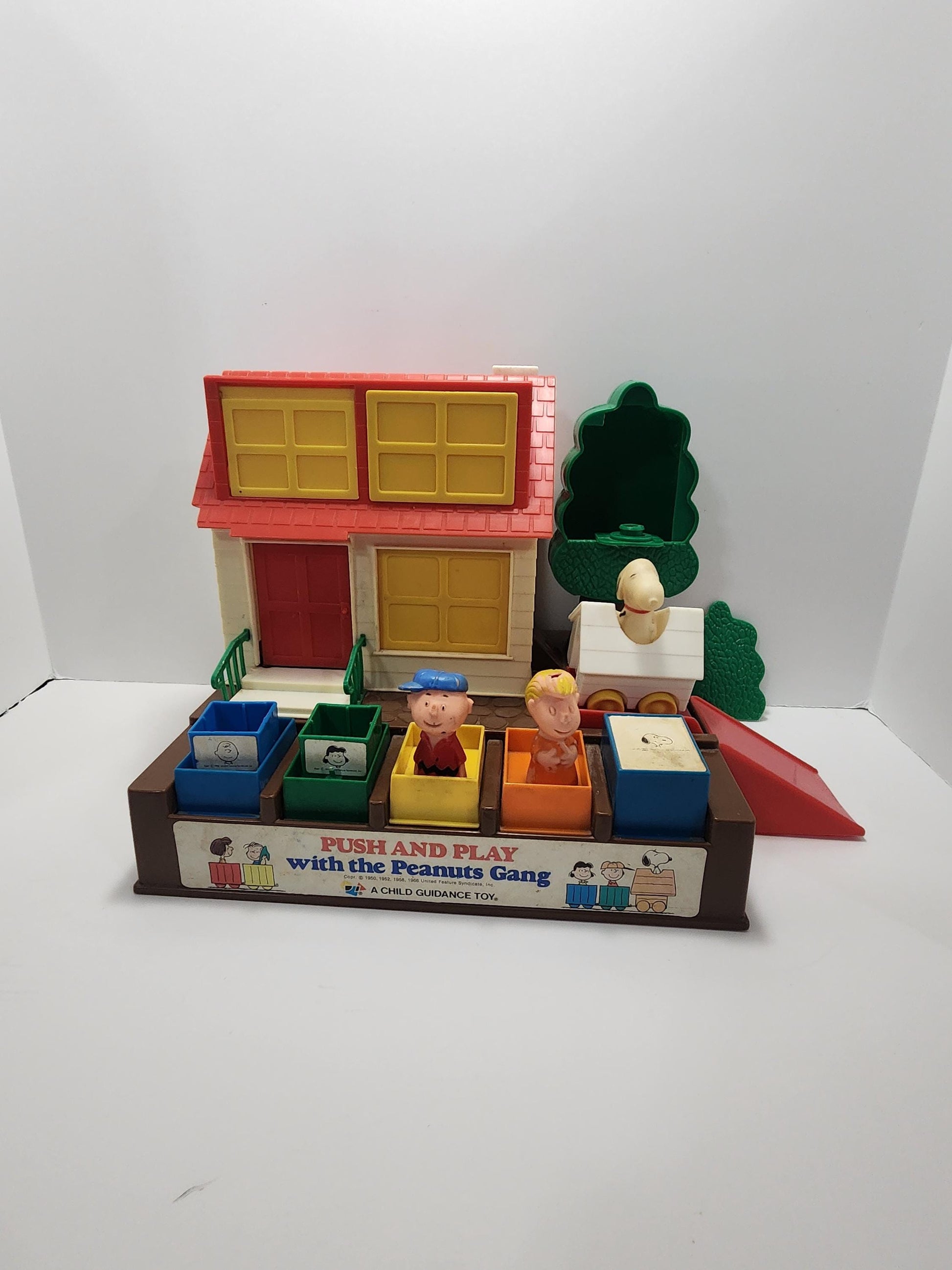 1966 Push and Play With Peanut Gang United Features Syndicate Playset - Peanut Gang - Snoopy - Charlie Brown - Playset - 1960s - Playset