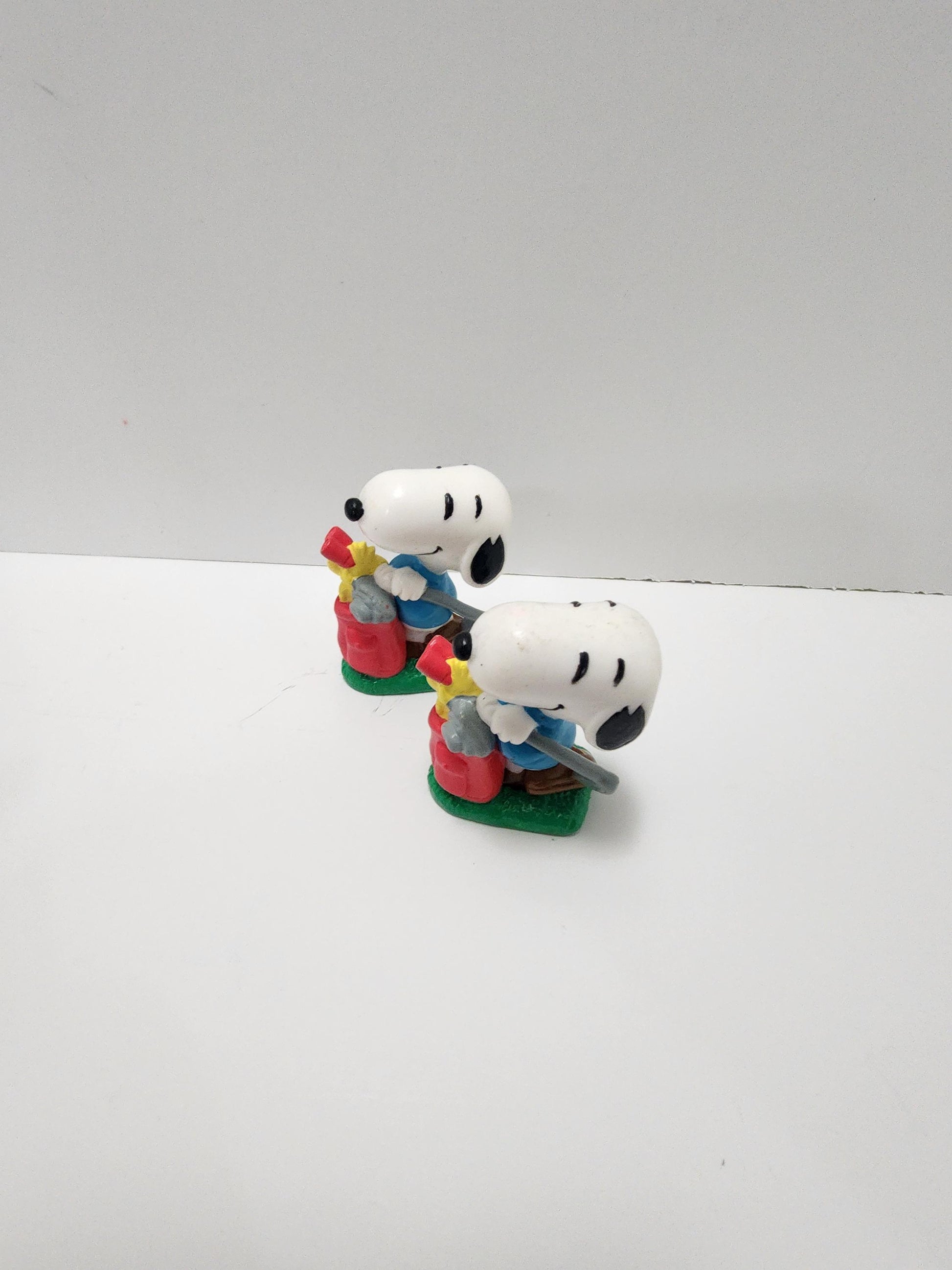 Snoopy Vintage 1980s Golf Figurine - Peanuts Gang - Snoopy - Snoopy Toys - Golf - Golf Toys - Gift For Golfer - Golfing
