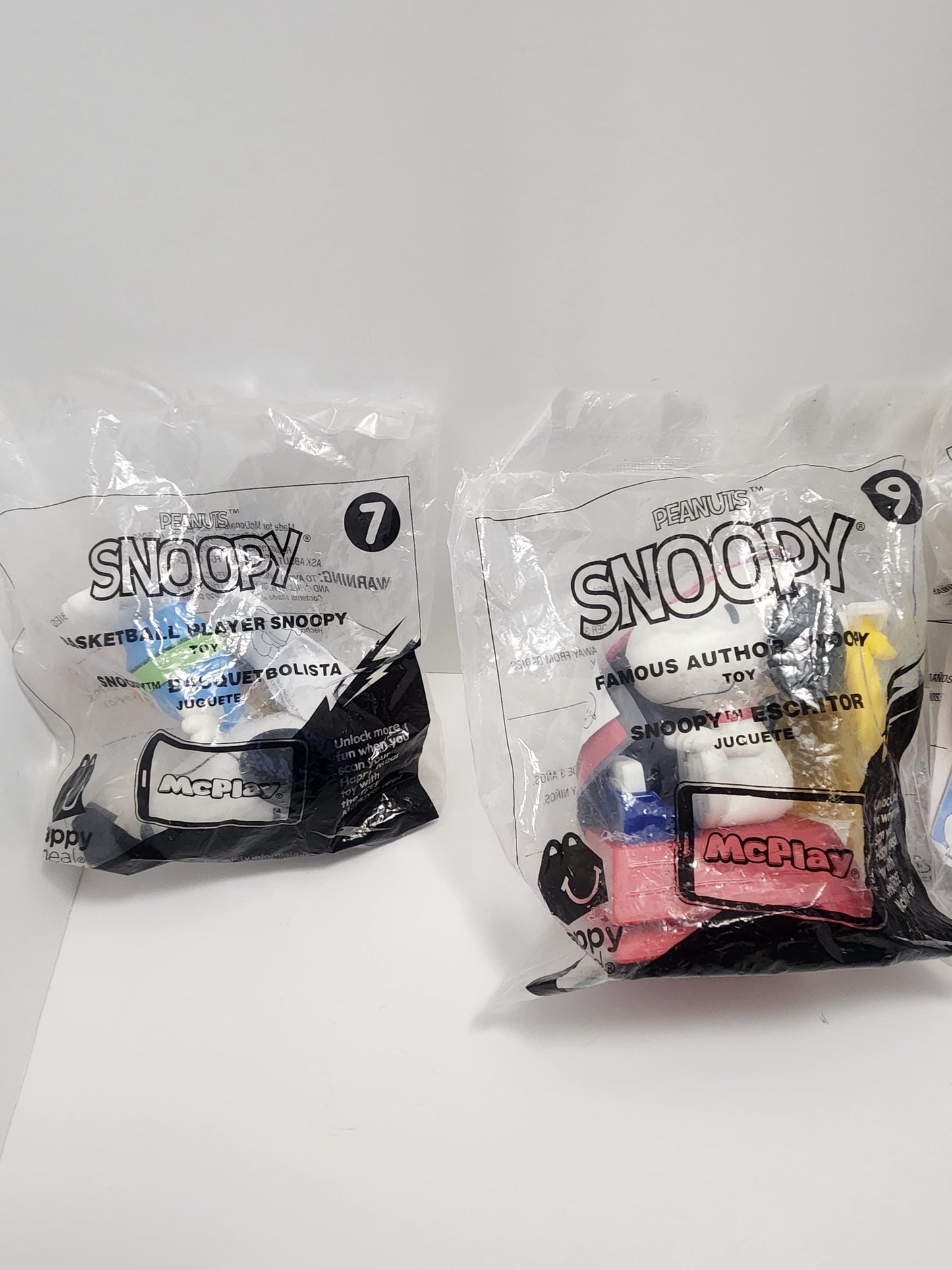 Snoopy Peanuts Gang Mcdonalds Happy Meal Toys - Fast Food Toys - Snoopy - Snoopy Toys - Mcdonalds - Peanuts Gang - Happy Meal Toys