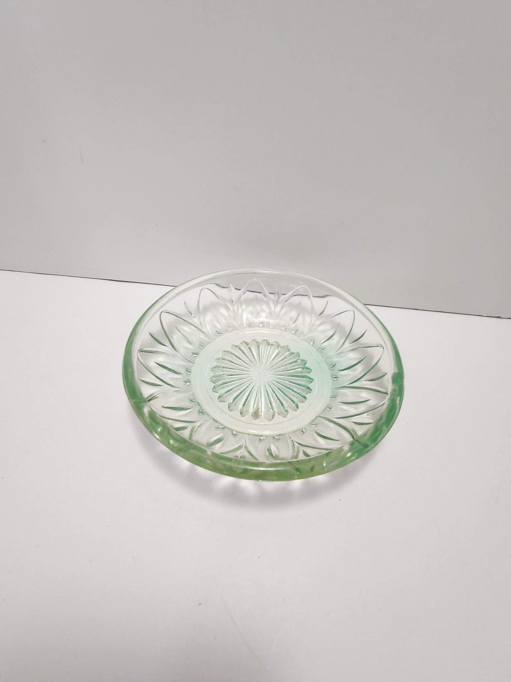 Green Depression Glass Vintage 1980s - Glass - Collectable Glass - Vintage Glass - Depression Glass - Antiques