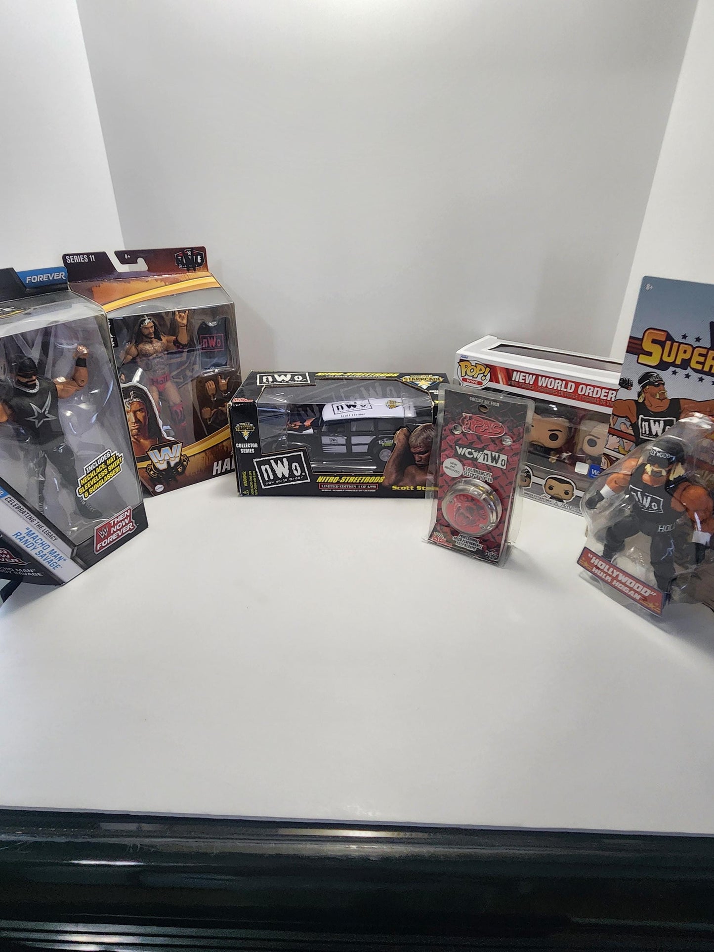 Wrestling WCW NWO Memoribilla Action Figures - New World Order - NWO - Wcw - Wrestling - Wrestling Toys - Wrestling Figures - Hulk Hogan