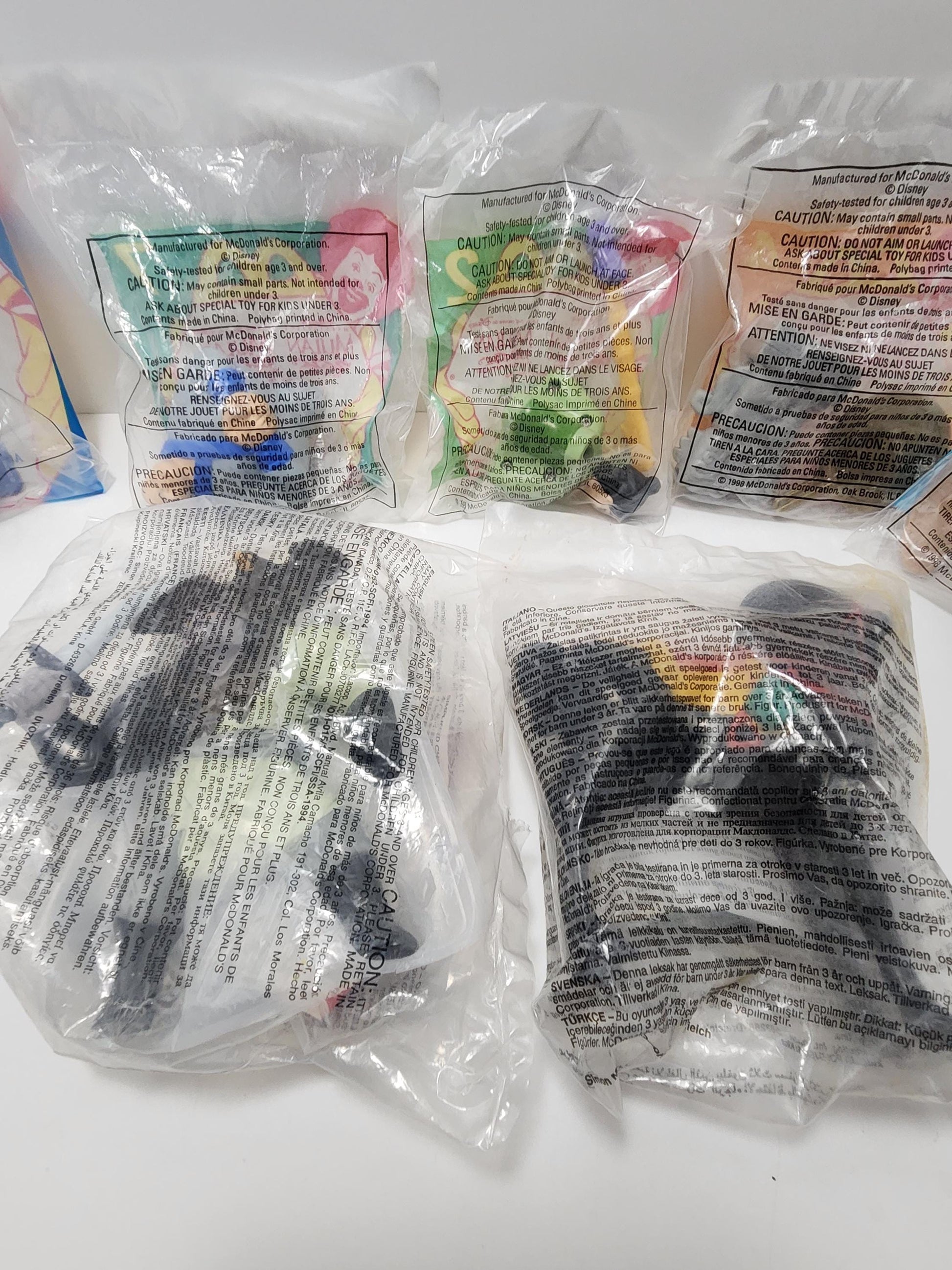 Disney Aladdin and Mulan Happy Meal Vintage Toys - Aladdin - Aladding Toys - Mulan - Mulan Toys - Happy Meal Toys - Mcdonalds Toys - Mulan